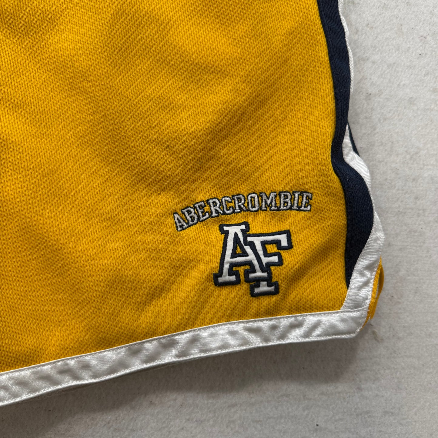 Abercrombie & Fitch Men's Mustard Yellow Mesh Gym Athletic Shorts Logo Size 8