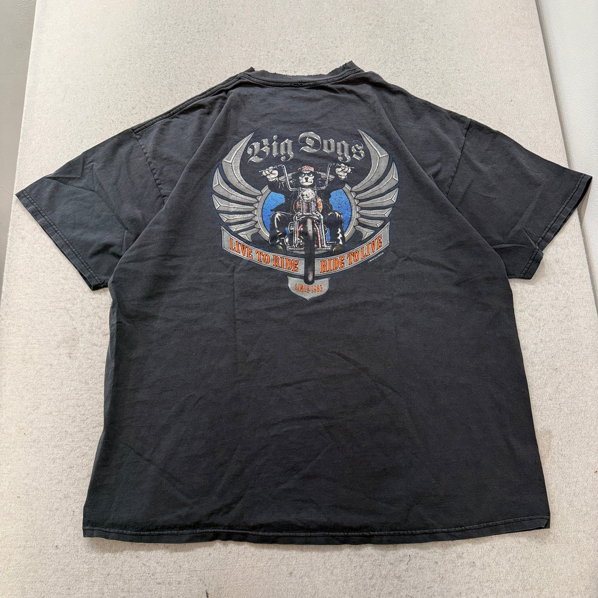 Big Dogs tee back
