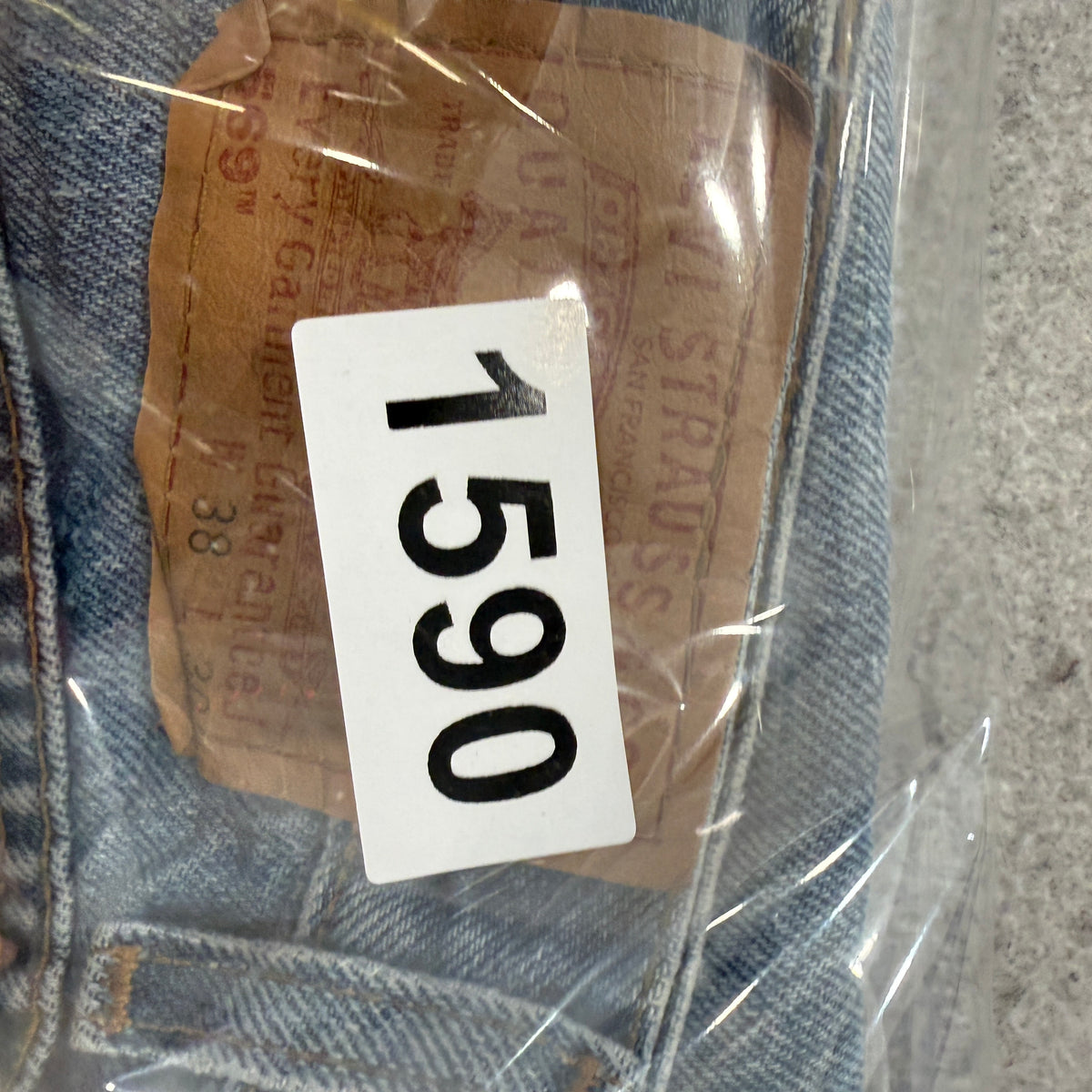 Levis 569 Loose Straight Light Wash Jeans Size 38x30 photo 8