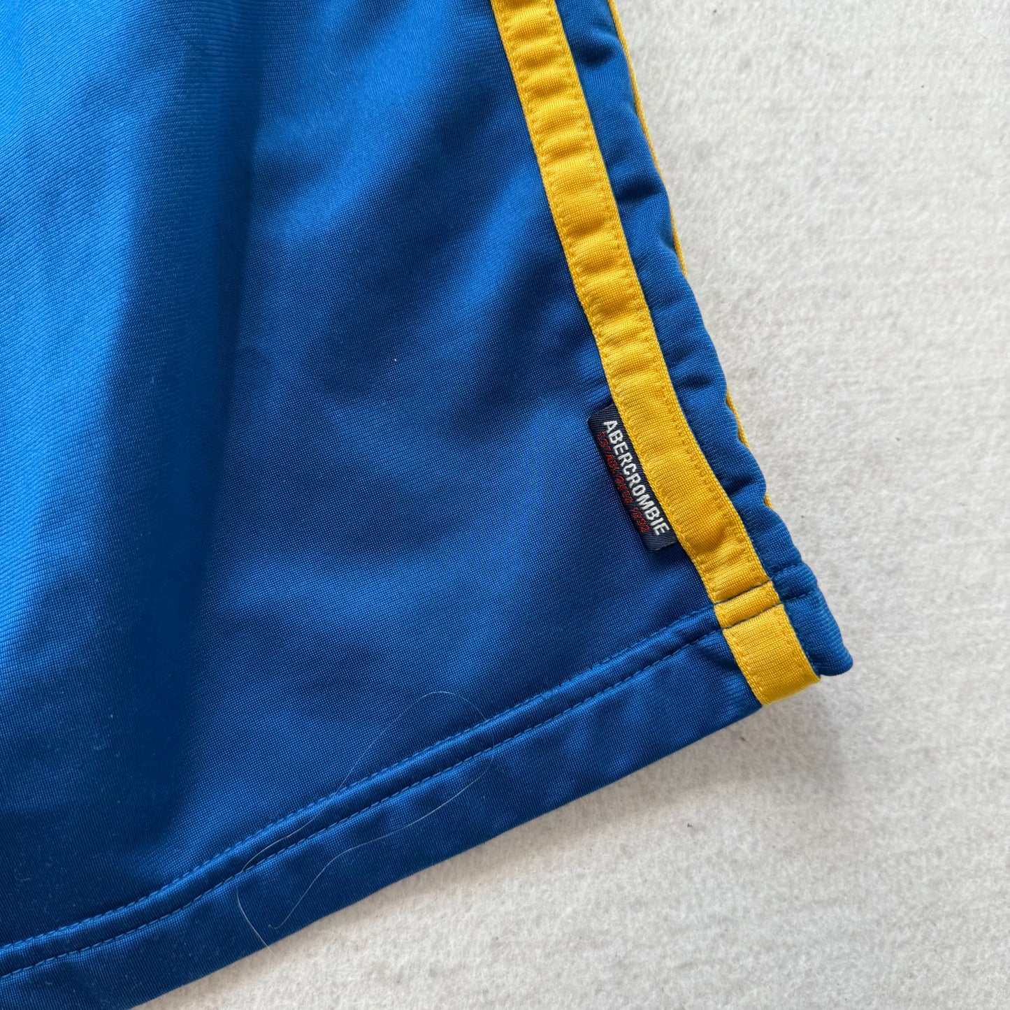 Abercrombie & Fitch Men's Royal Blue Athletic Shorts Zip Pockets Logo Size M