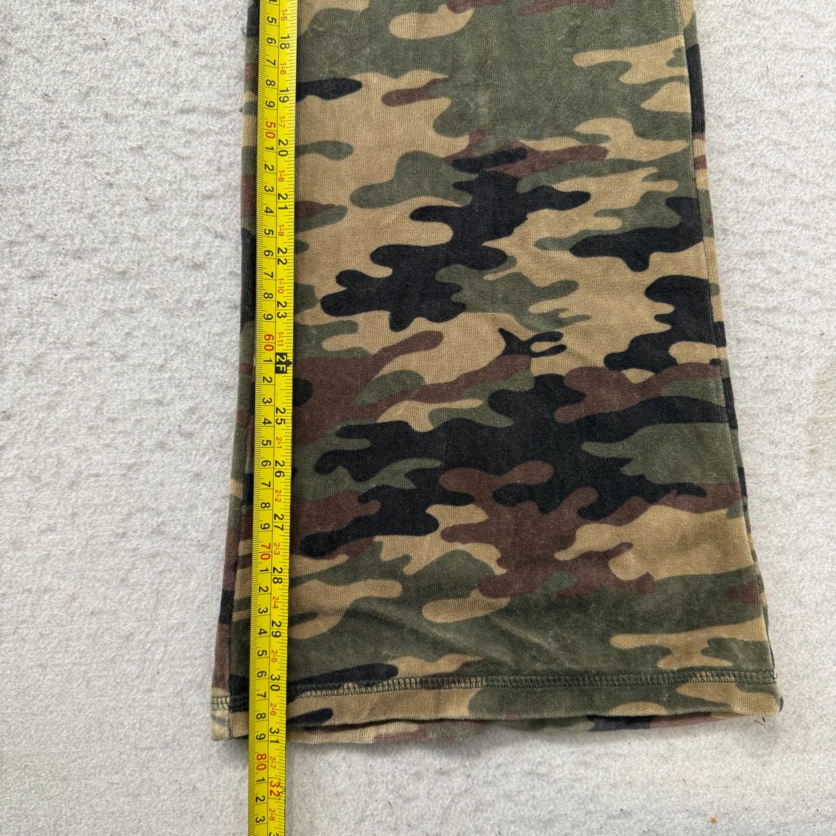 Vintage Juicy Couture Women's Camo Print Velour Flared Leg Track Pants Y2K Size S
