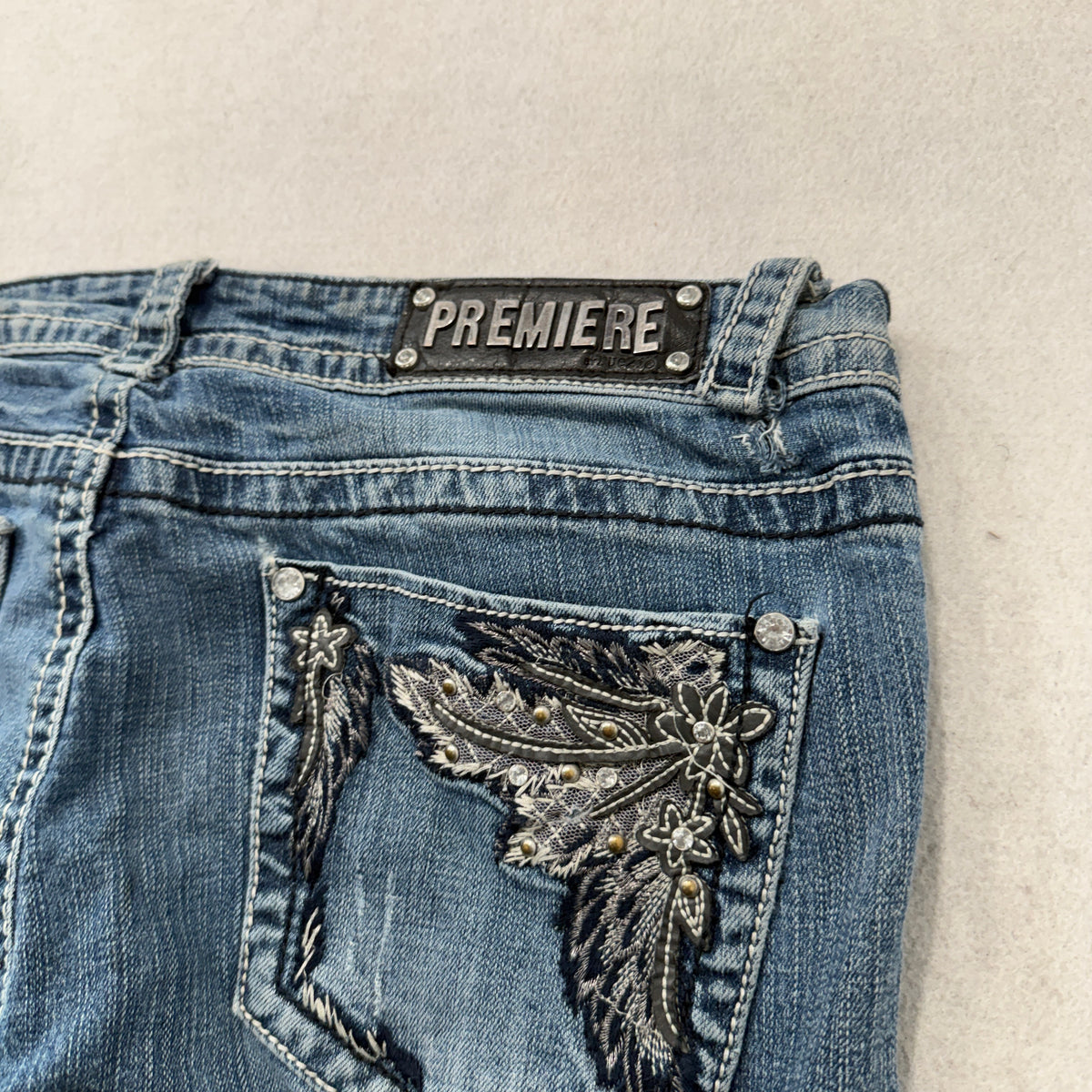 Premiere by rue21 Women Blue Denim Bootcut Jeans Embellished Pockets Size 13/14R
