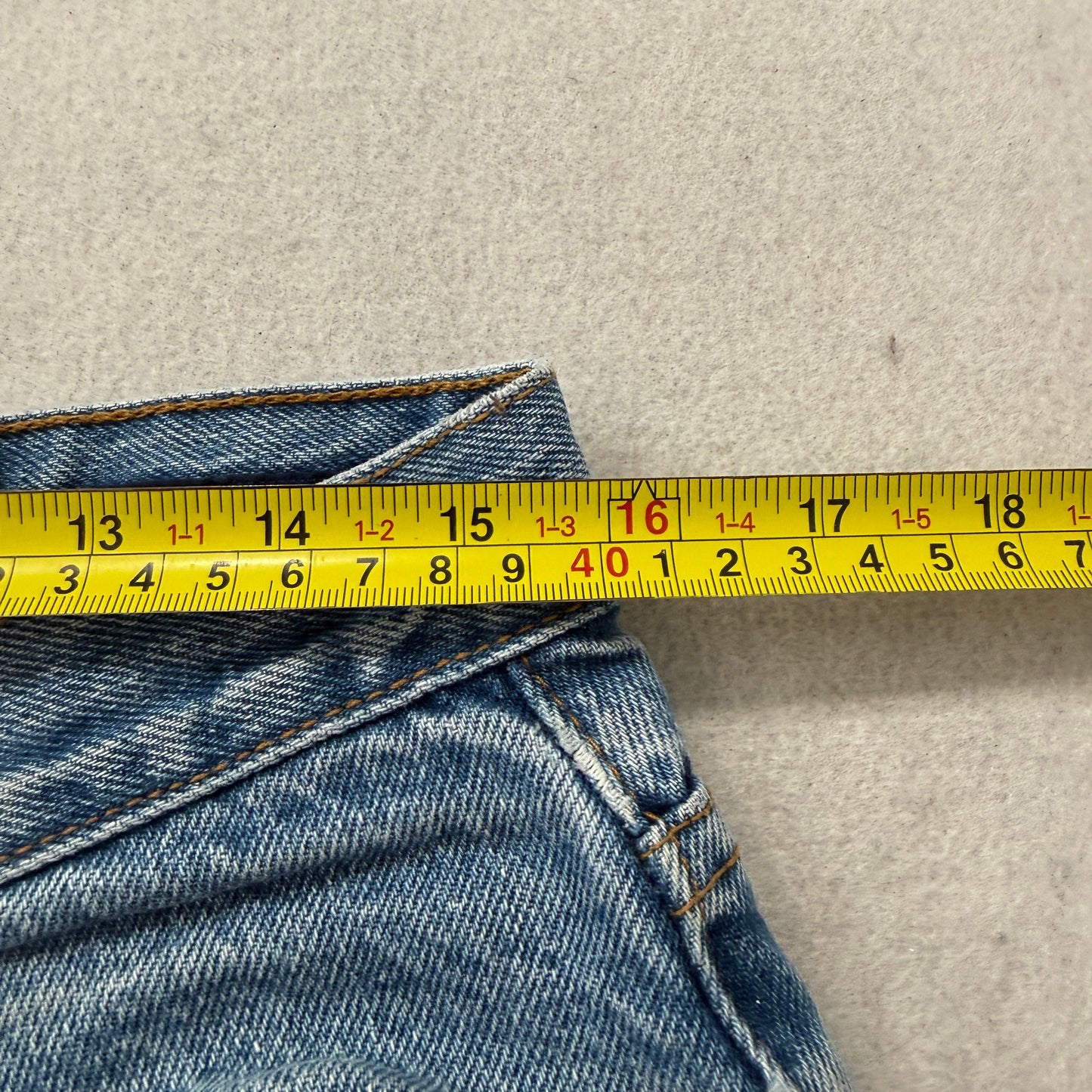 Vintage Eddie Bauer Men's Blue Denim Jeans Loose Fit Outdoor Pockets Size 33x32
