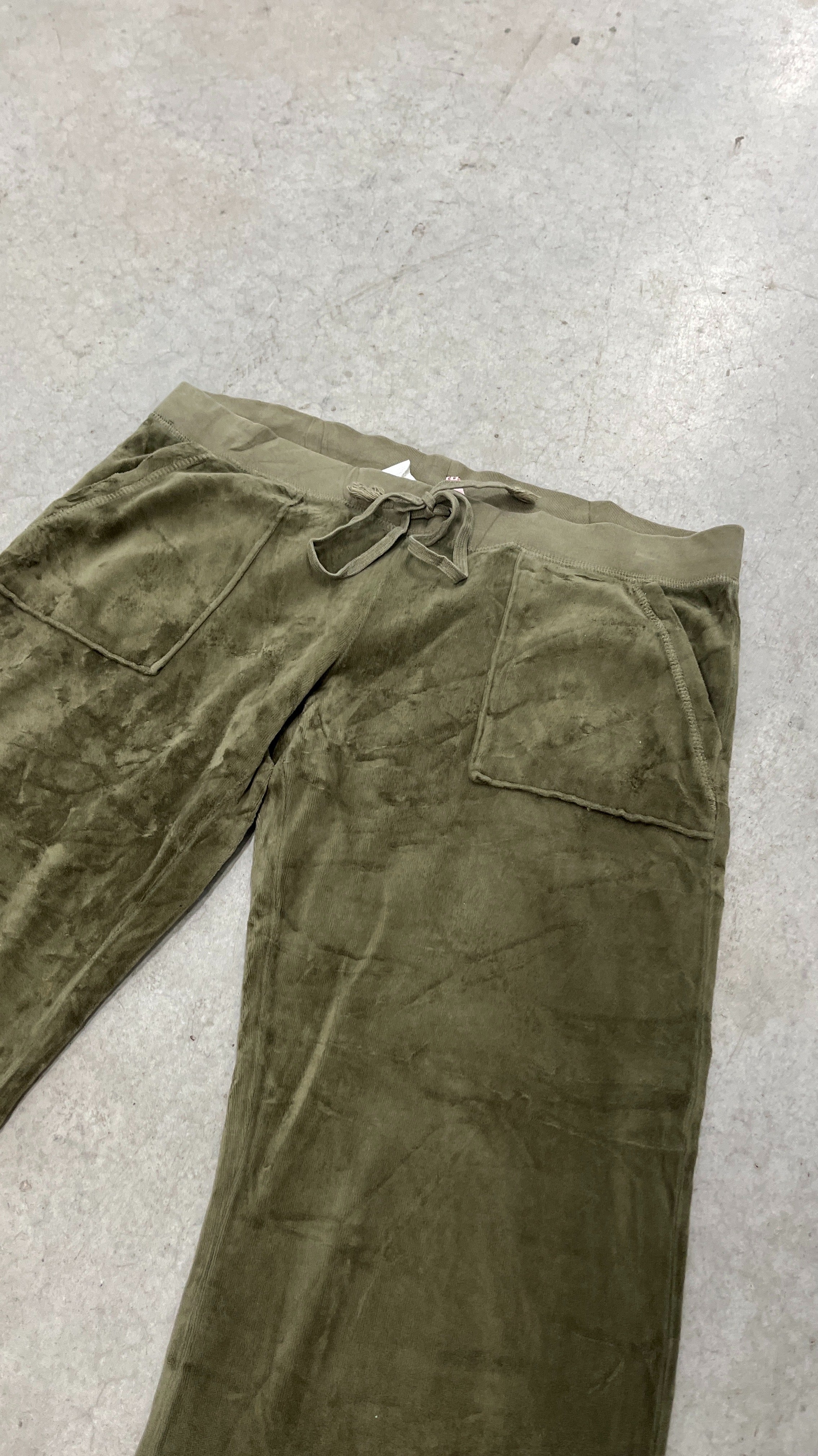 Green VINTAGE Velour Juicy Couture Flared Back SNAP POCKET Pants SIZE M