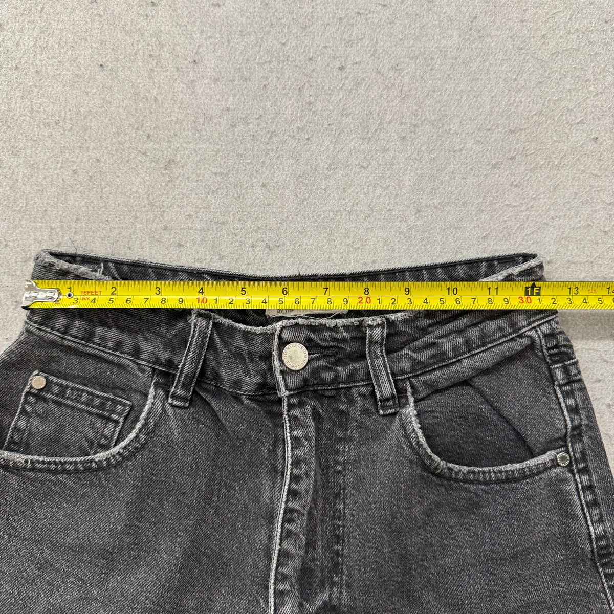 Zara TRF Black Denim Shorts Size 4 photo 4
