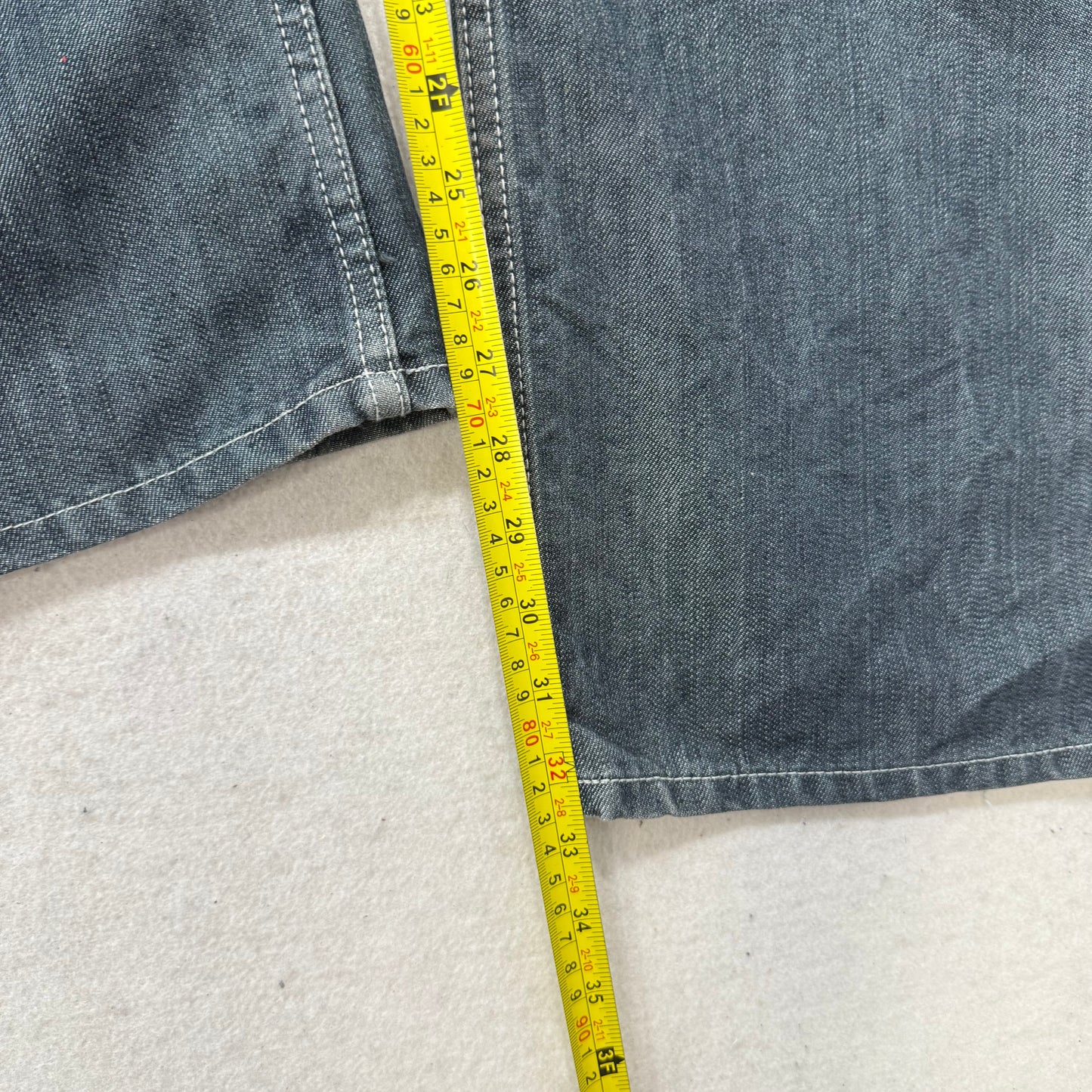 GS115 Men Medium Wash Blue Denim Straight Wide Leg Jeans Zip Flap Pocket Size 40