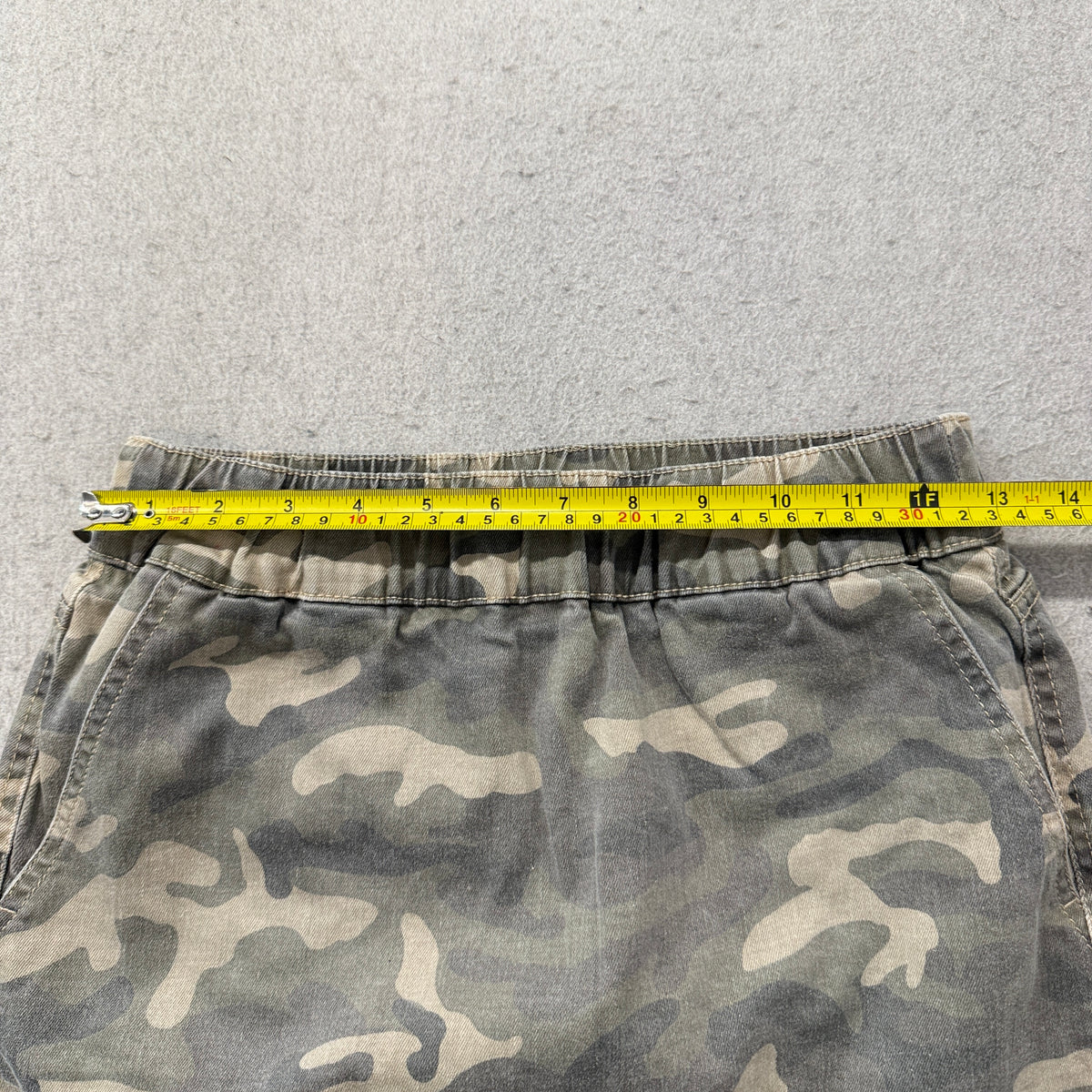 Boston Proper Camo Mini Skirt Women's Green Camouflage Pull-On Pockets Size 6 photo 3