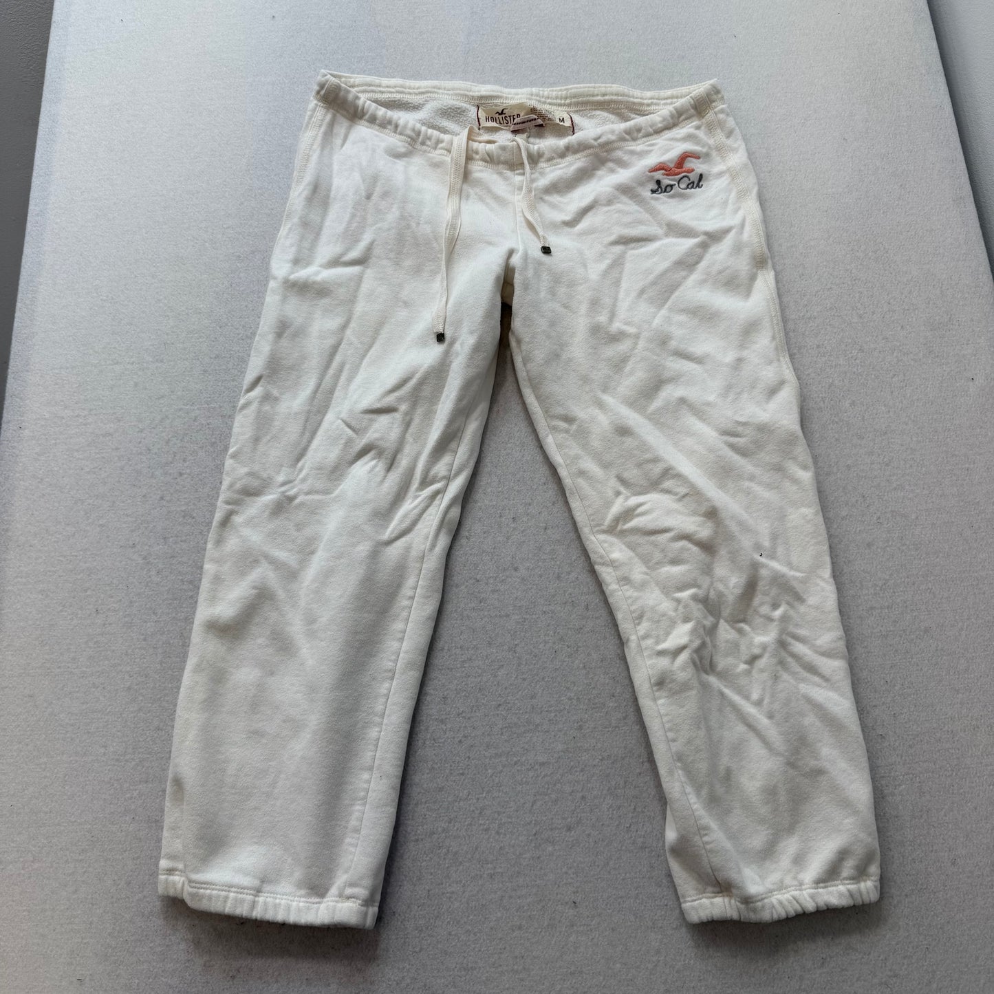 Hollister Women's White Fleece Straight Leg Capri Sweatpants Loungewear Size M