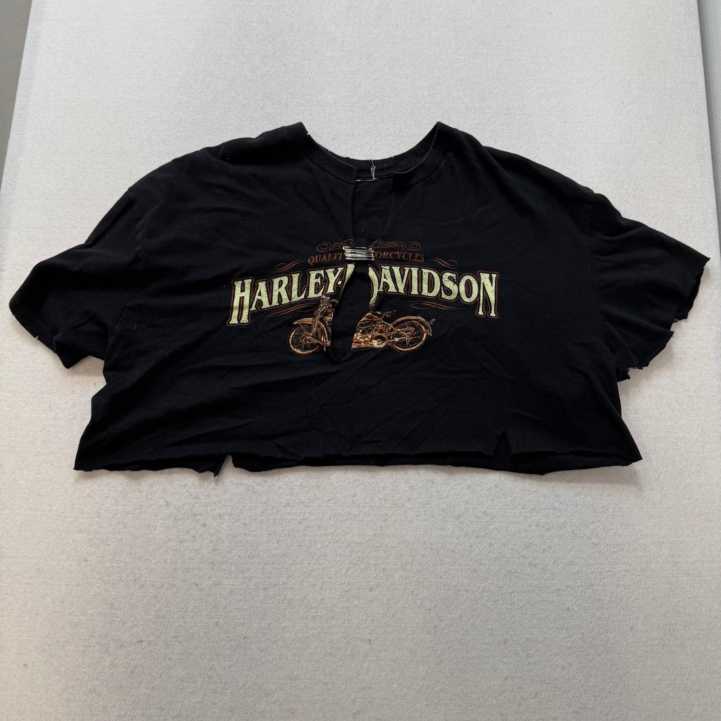 Harley-Davidson Women's Black Custom Cut-Off Cropped T-Shirt Graphic Tee Size L
