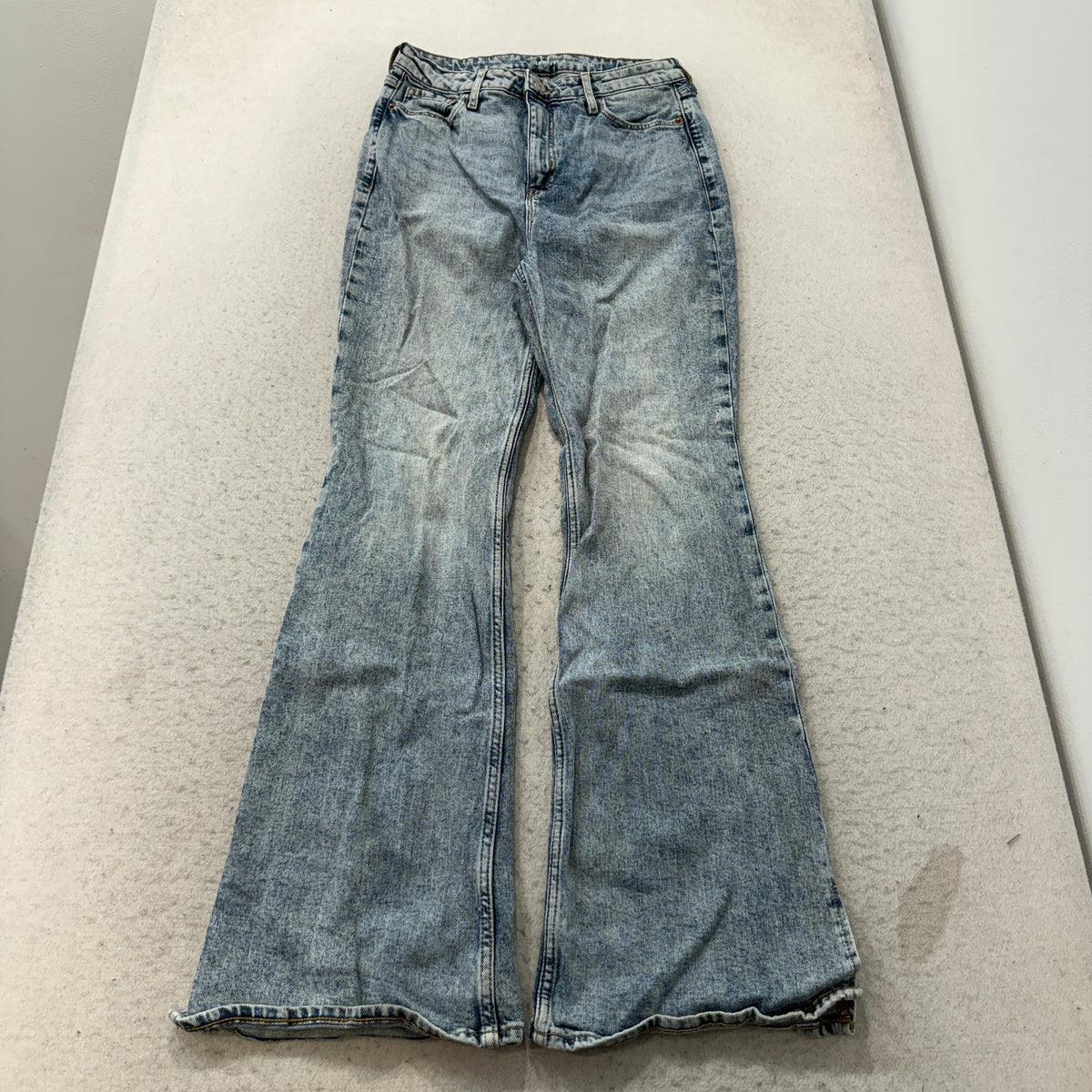 Old Navy Higher High-Rise Flare Jeans Women's Acid Light Wash Denim Size 8 photo 1