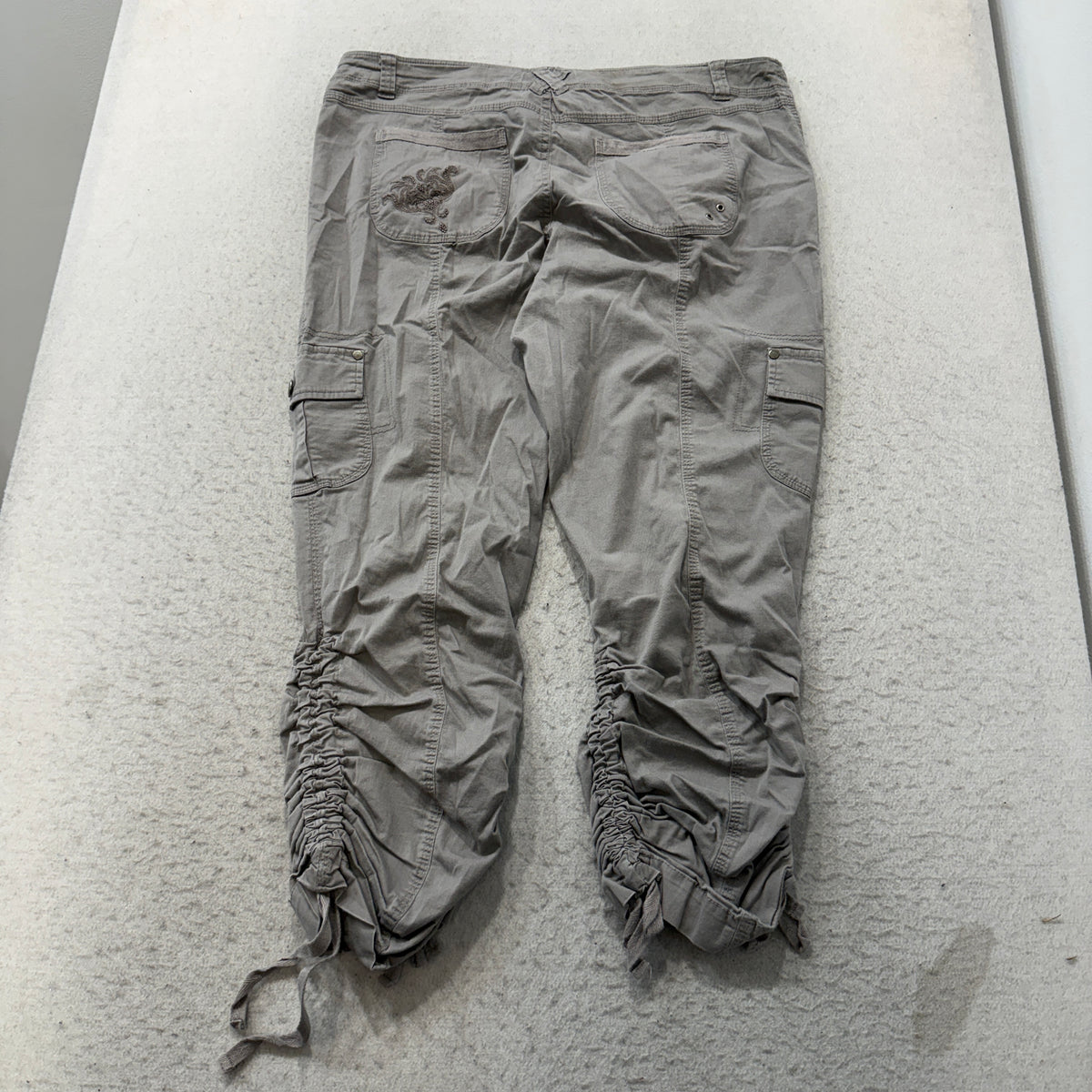 INC International Concepts Cargo Capri Pants Women's Gray Ruched Size 14 photo 2