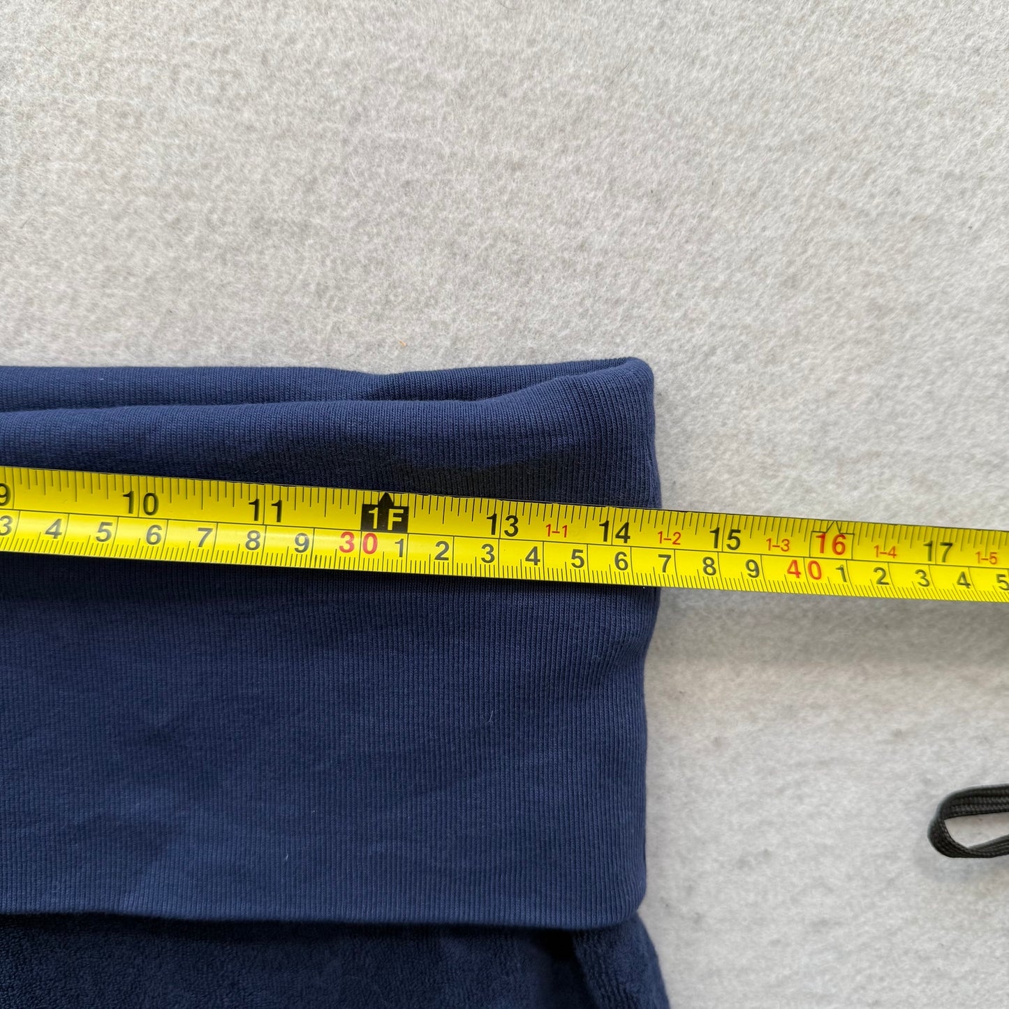 2003 Vintage Juicy Couture Womens Navy Terrycloth Cropped Foldover Capris Size S