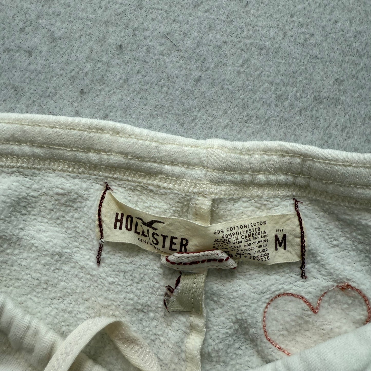 Hollister Women's White Fleece Straight Leg Capri Sweatpants Loungewear Size M