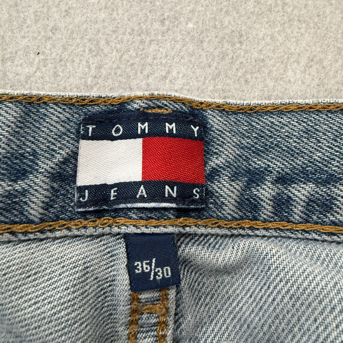 Tommy Jeans Vintage Light Wash Jeans Size 36x30 photo 3