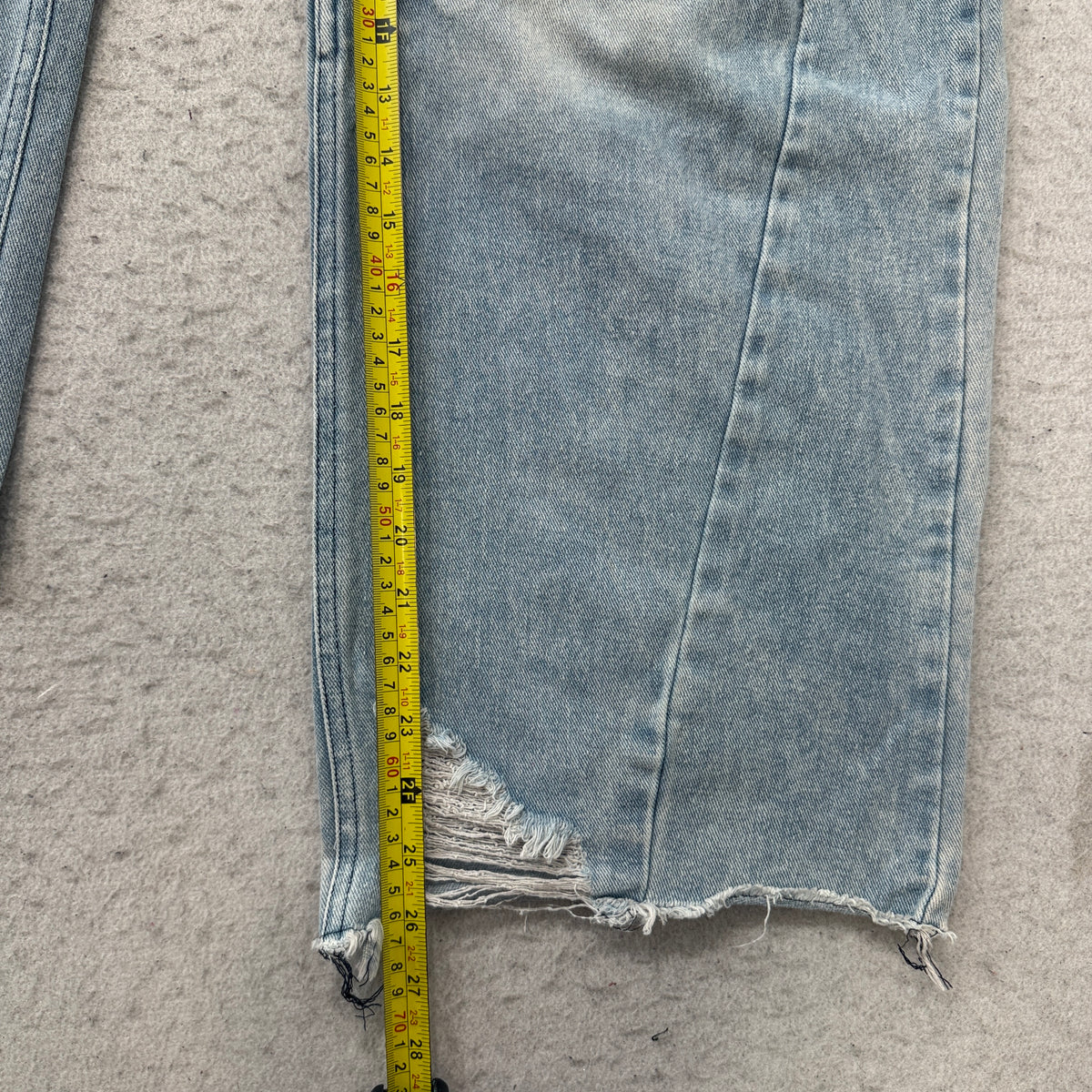 Unbranded Womens Light Wash Wide Leg Distressed Jeans Size 6 photo 5