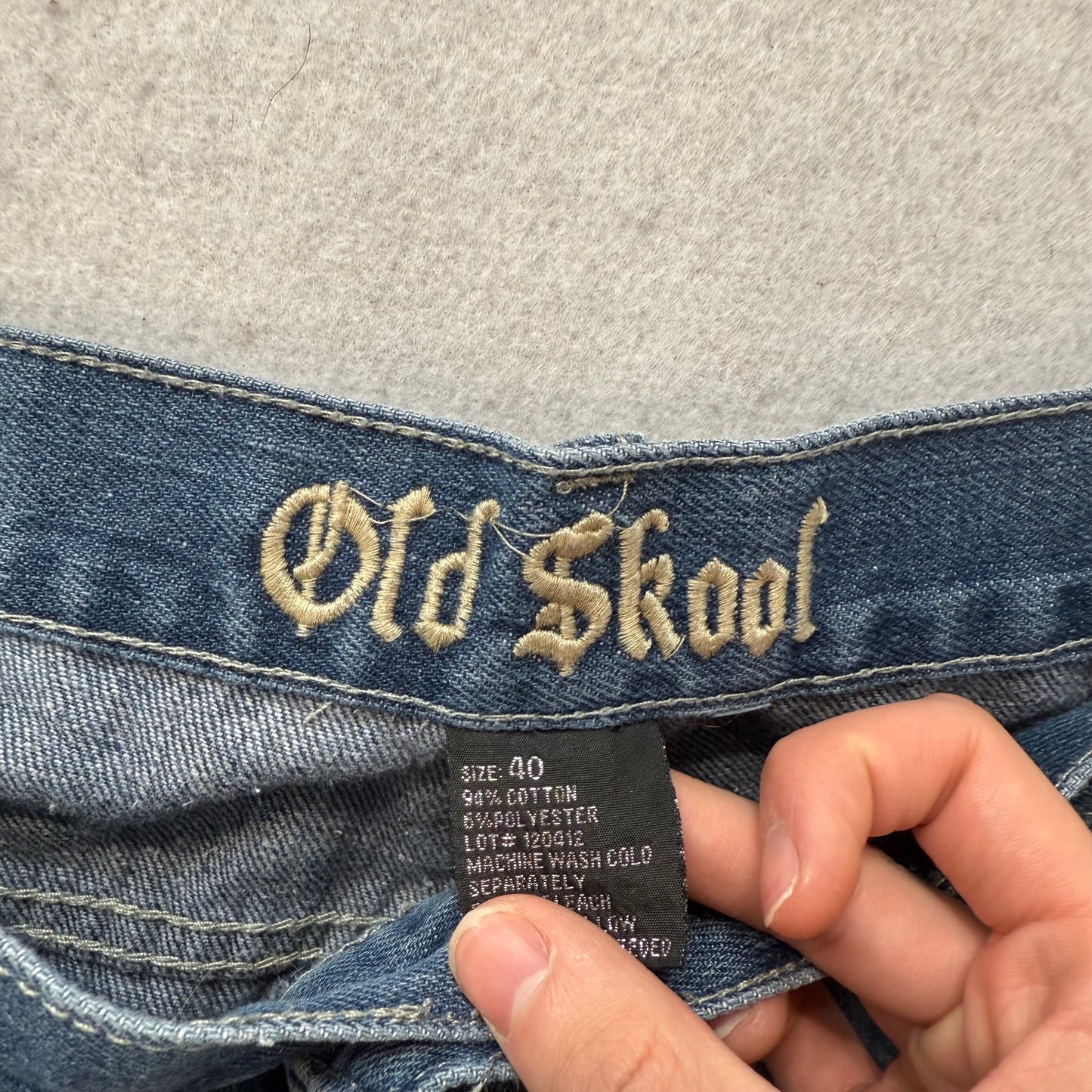 Old Skool Men's Medium Wash Blue Denim Straight Leg Shorts Streetwear Size 40