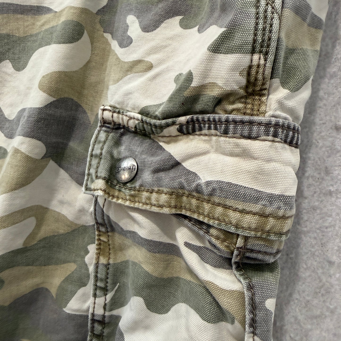 Carhartt Relaxed Fit Men's Camo Cargo Shorts Dual-Flapped Utility Pockets - W38