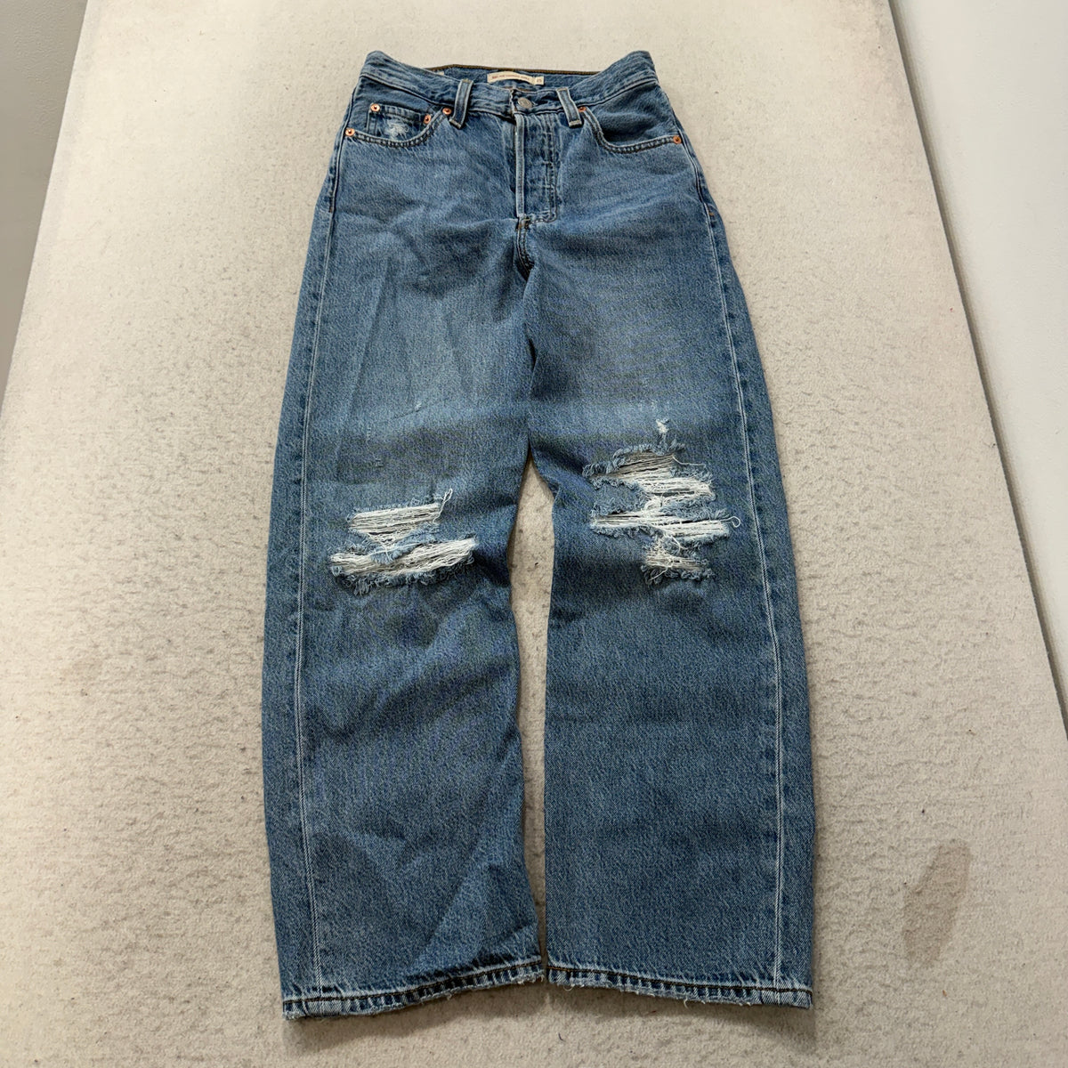 Levis Ribcage Straight Ankle Distressed Jeans Size 25 photo 1