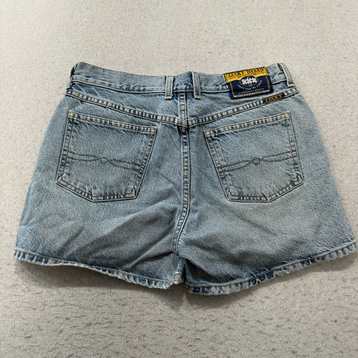 Lucky Brand Vintage Dungarees Light Wash Denim Shorts USA Size 8 photo 2