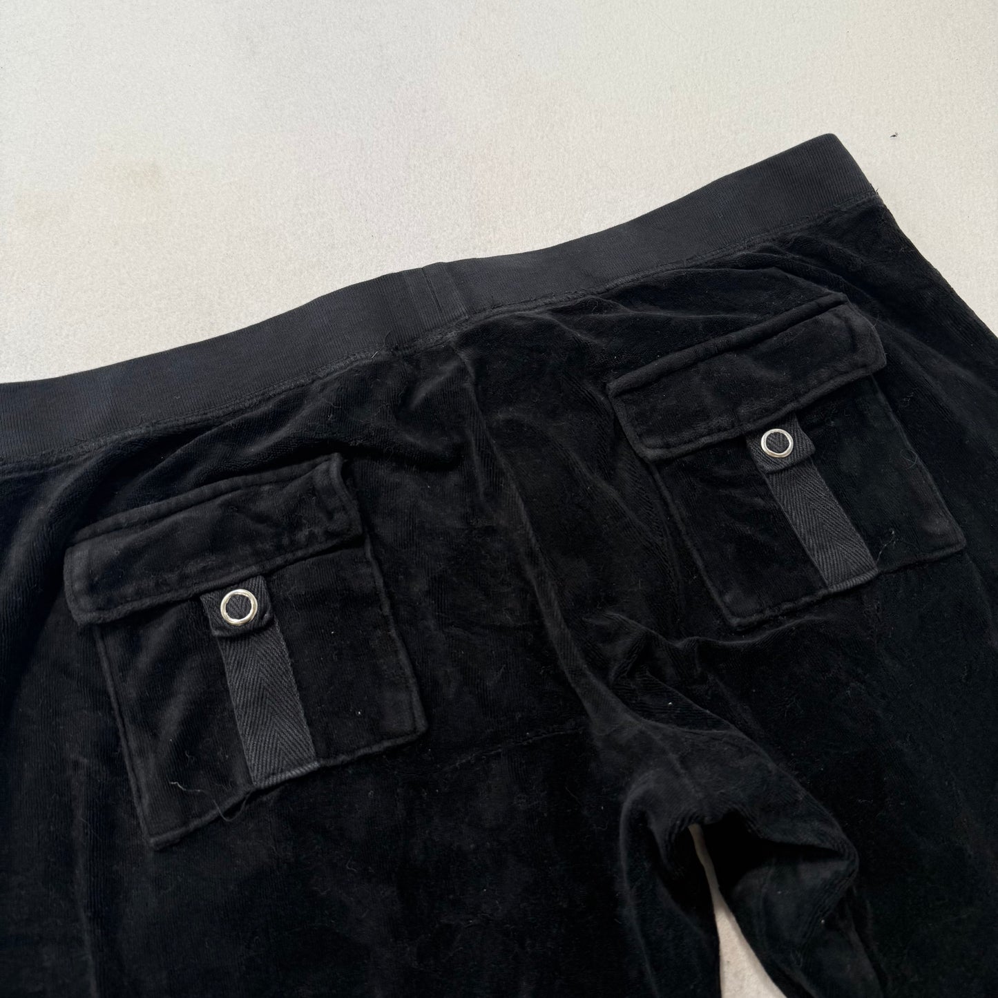 Vintage Juicy Couture Women's Black Velour Flared Track Pant Snap Pockets Size L