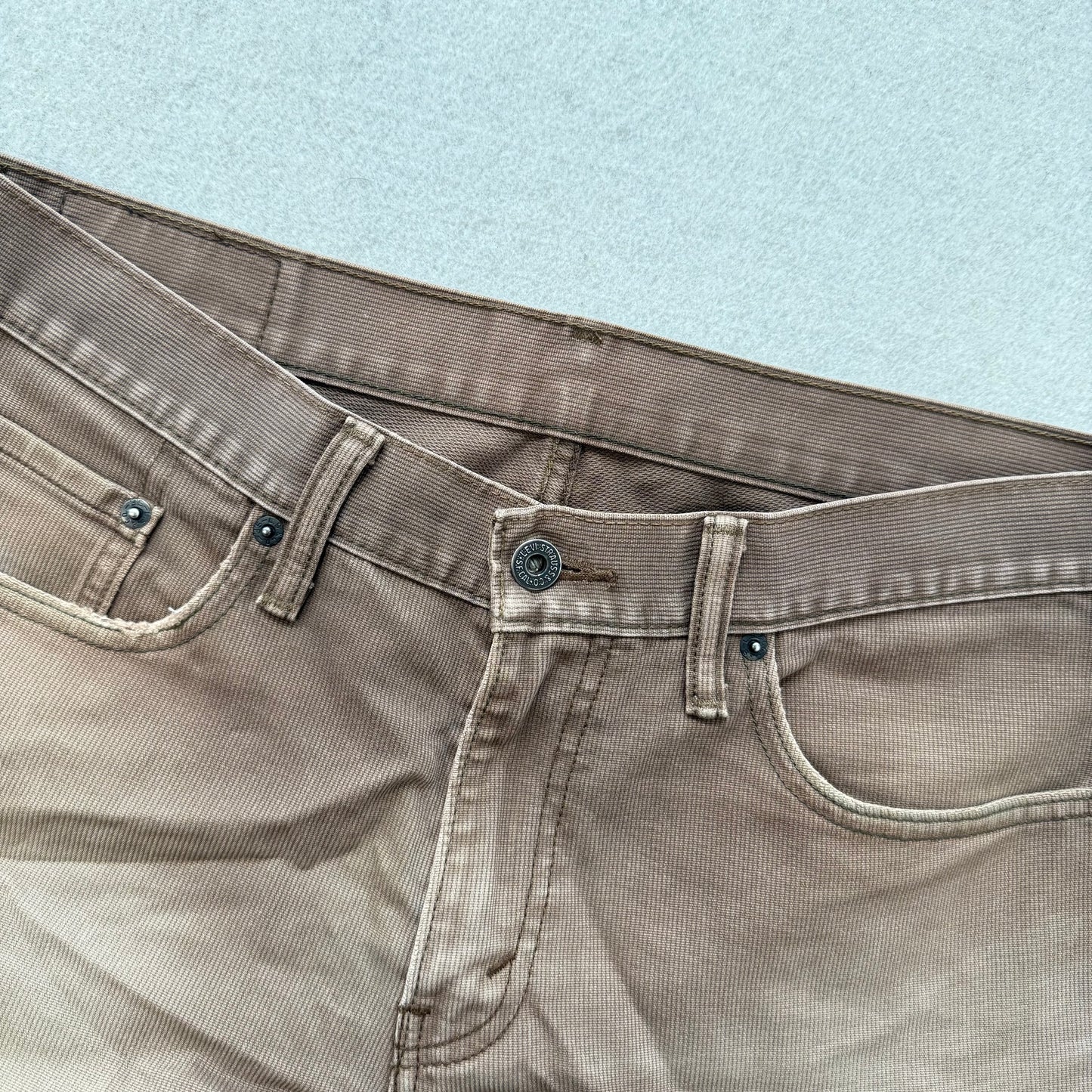 Levi Strauss & Co. 514 Men's Taupe Brown Cotton Denim Straight Leg Jeans Size 32