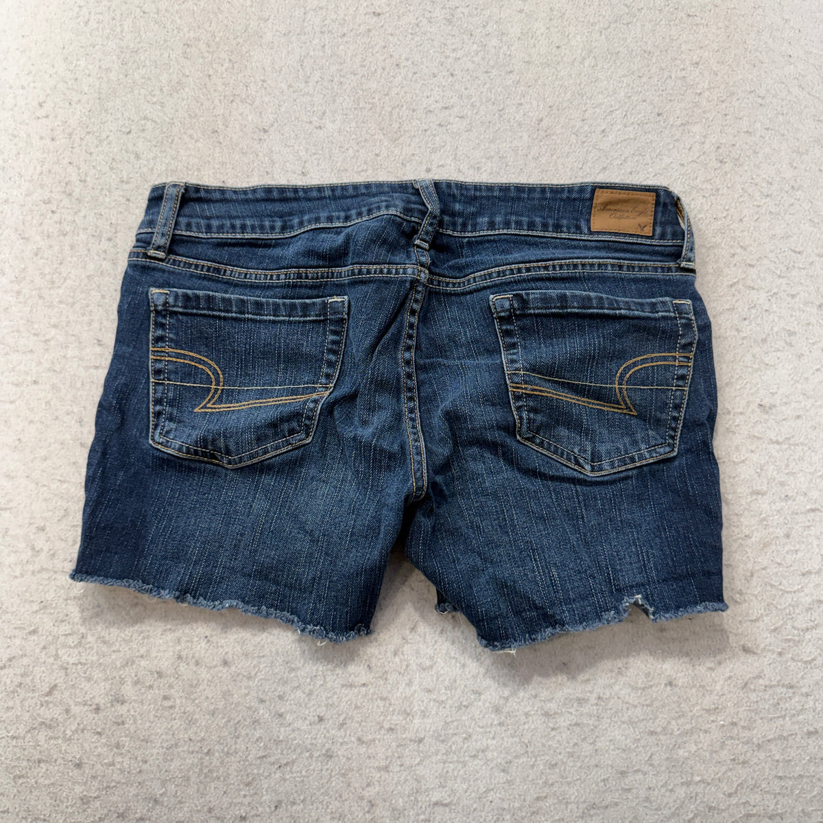 American Eagle Favorite Boyfriend Stretch Denim Cutoff Shorts Dark Wash Size 10 photo 2