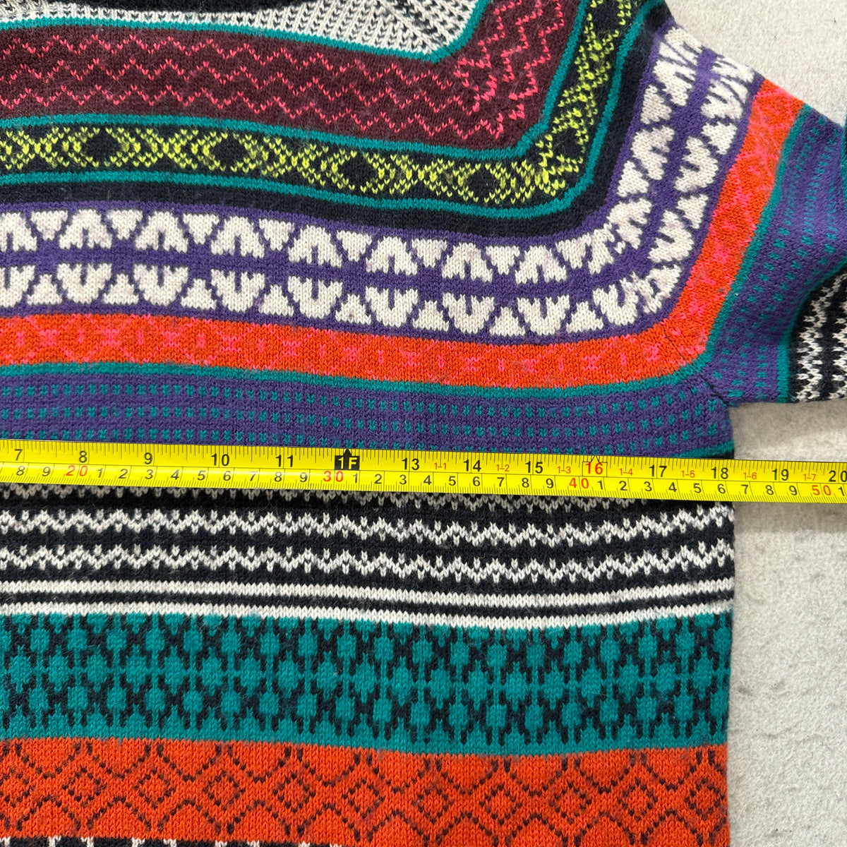 H&M Divided Fair Isle Multicolor Knit Sweater Size M photo 4
