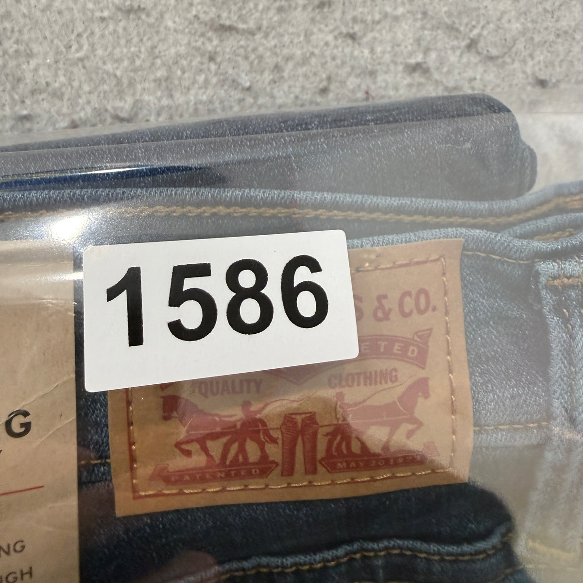 Levis 311 Shaping Skinny Jeans Medium Wash NWT Size 14 photo 7