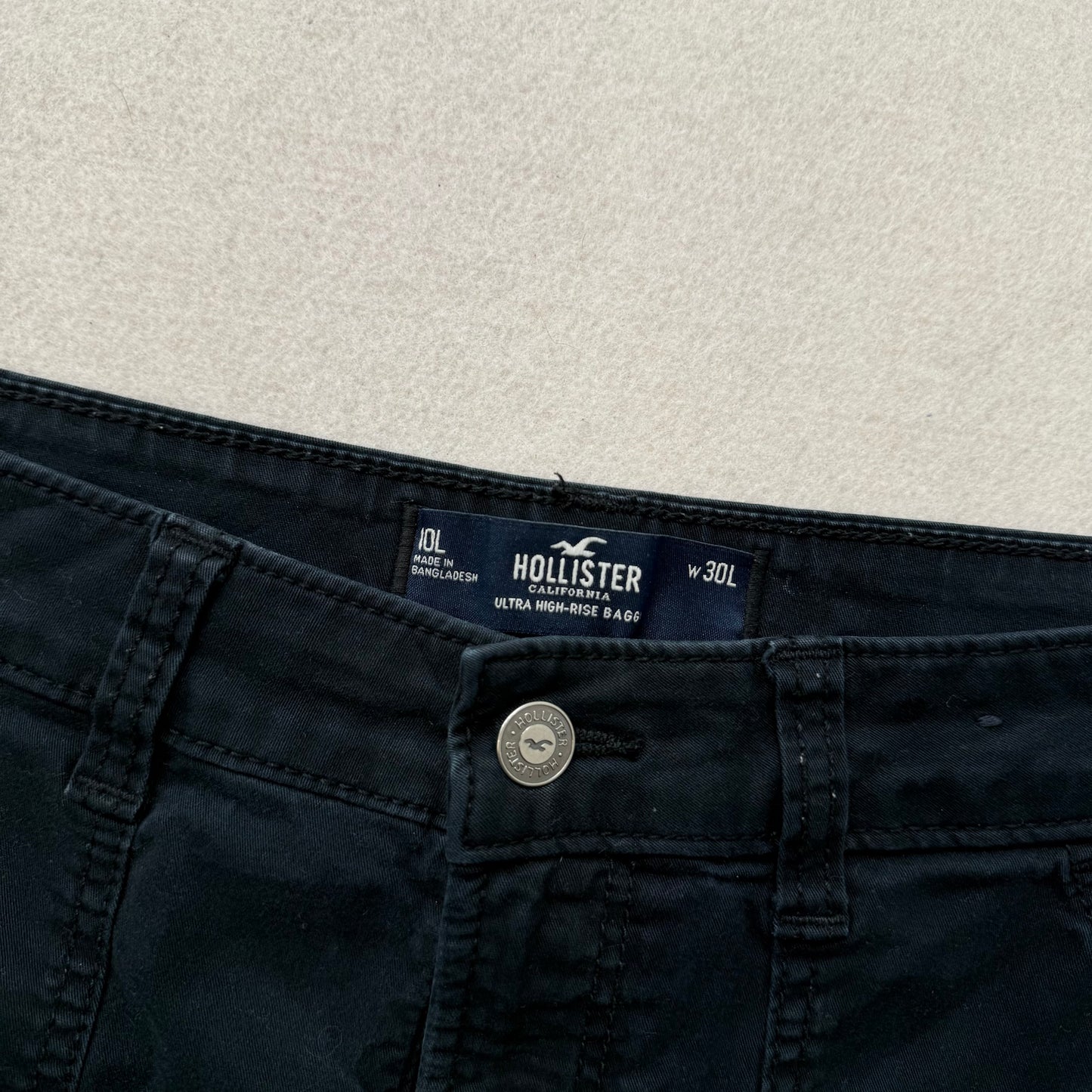 Hollister Black Cargo Pants High Rise Utility Style Size 30