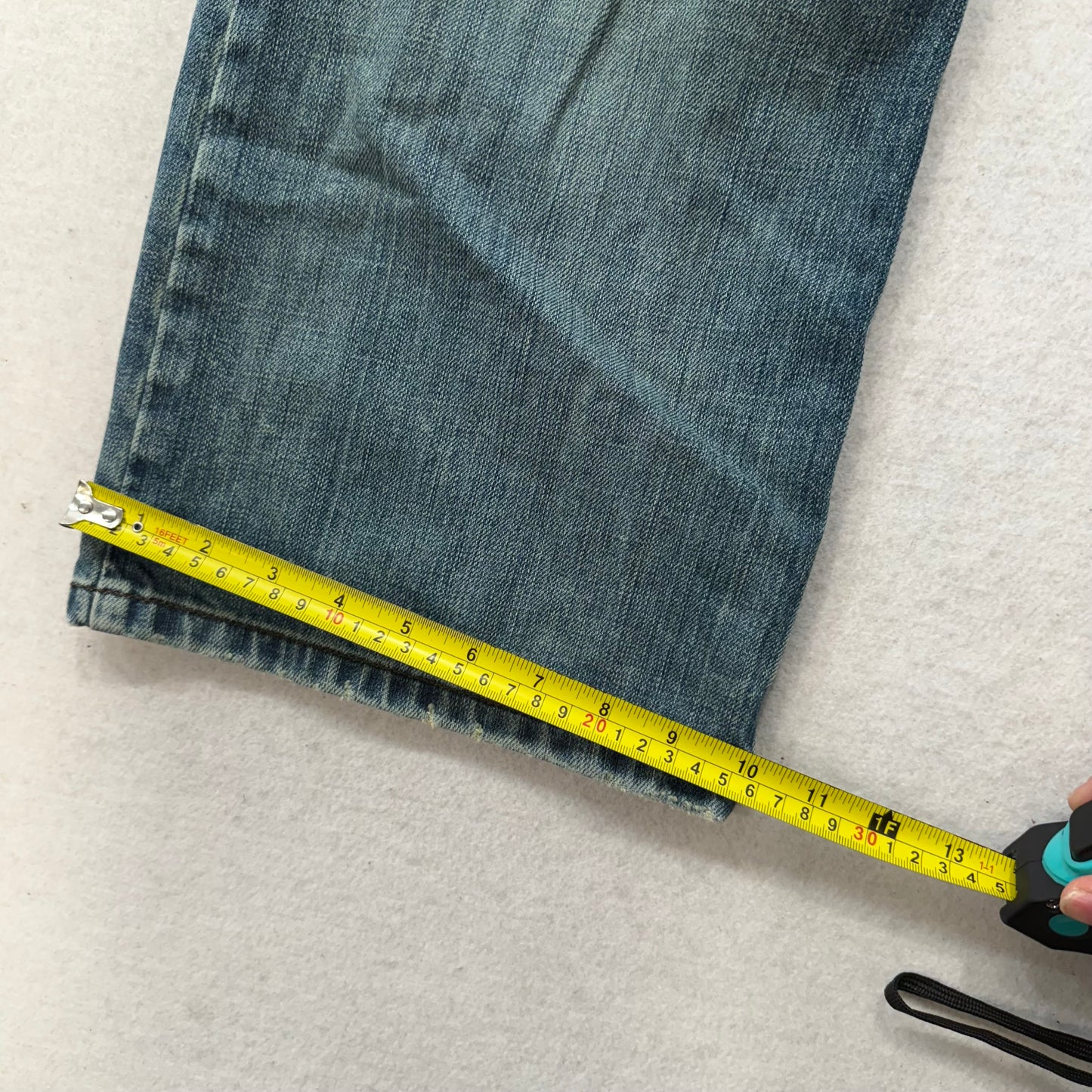 Old Navy Men's Medium Wash Blue Denim Relaxed Straight Wide Leg Jeans Size 36
