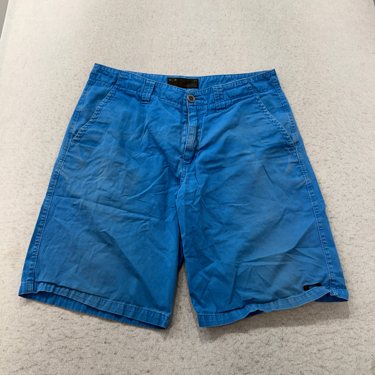 Oakley Chino Shorts Blue Size 33 photo 1