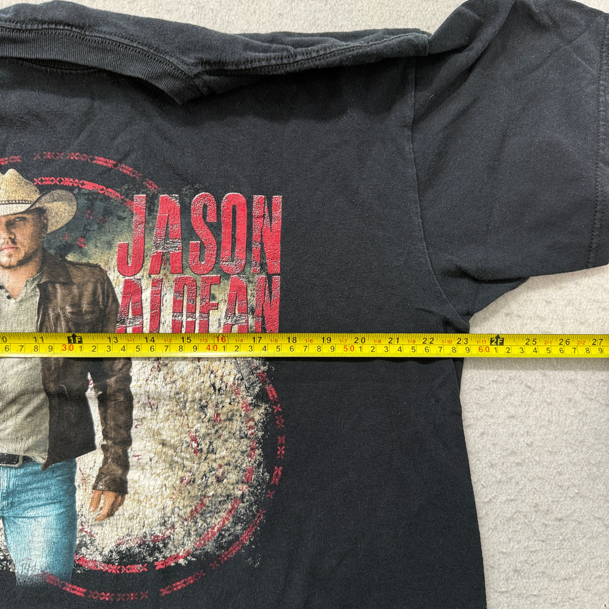 Jason Aldean black tee chest measurement