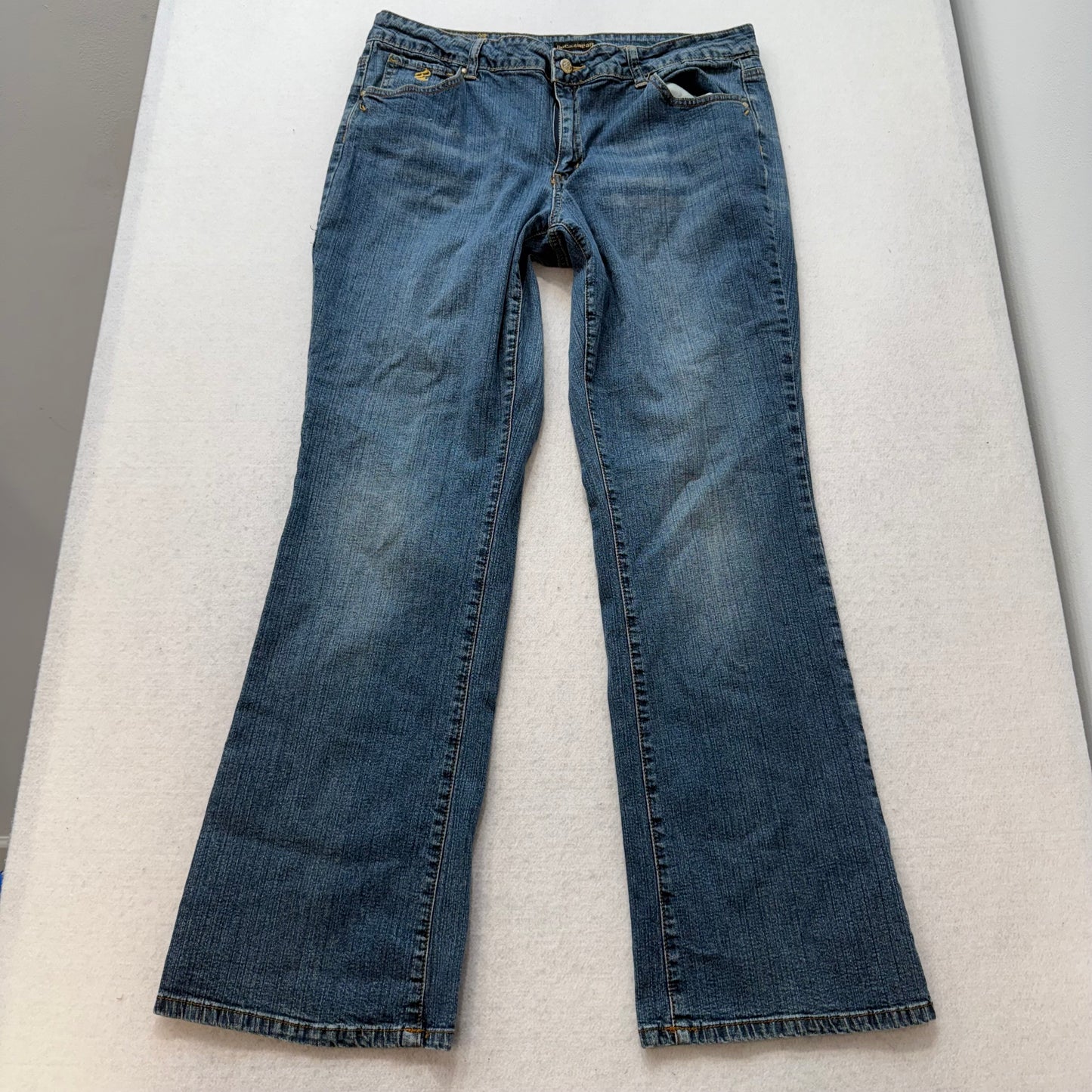 Rocawear Women's Medium Wash Blue Denim Bootcut Jeans Low Rise Casual Size 18