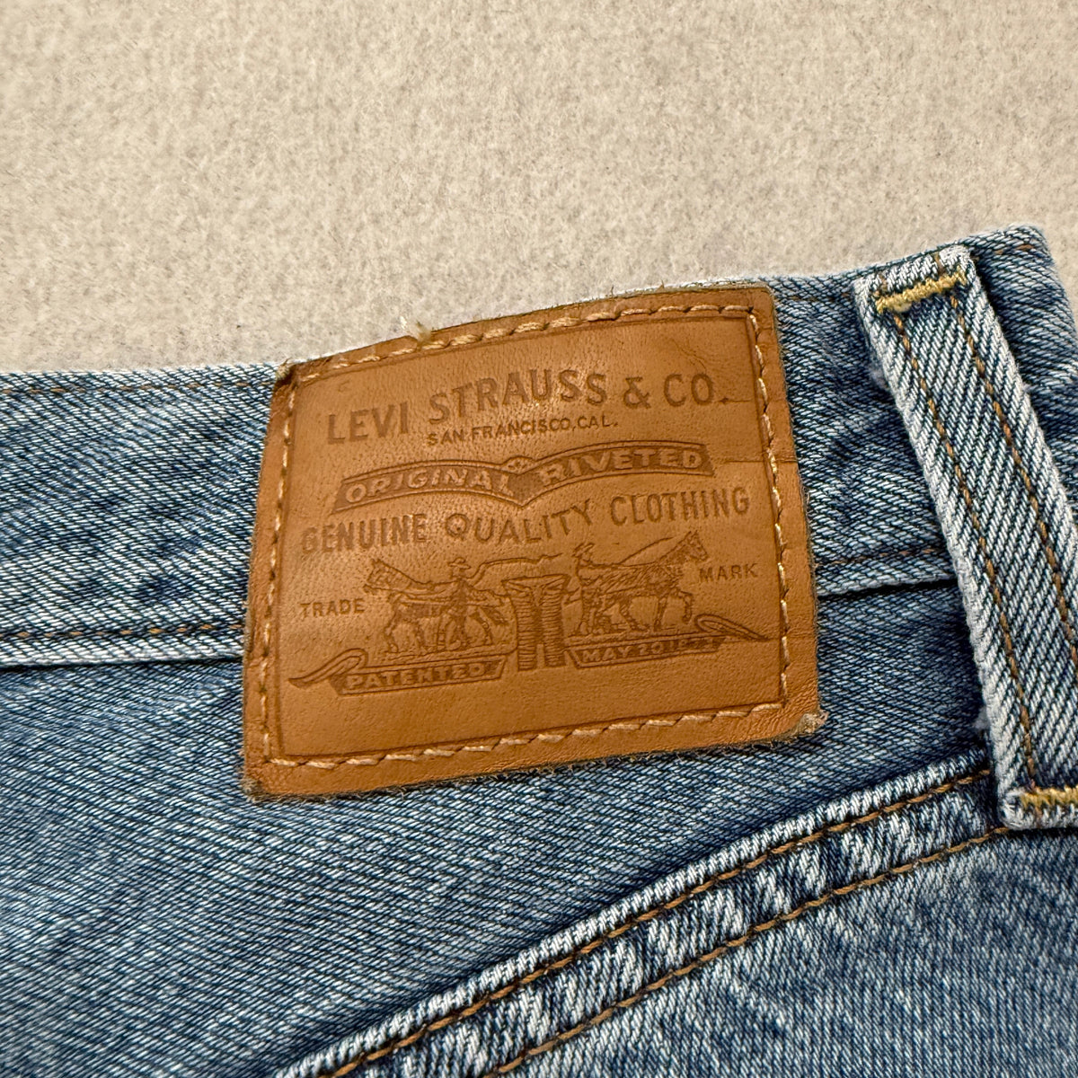 Levis Ribcage Straight Ankle Distressed Jeans Size 25 photo 7