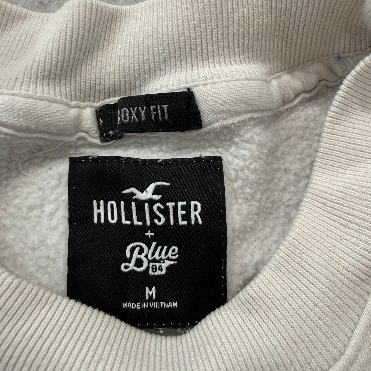 Hollister UCLA Bruins White Boxy Crewneck Sweatshirt Size M photo 3
