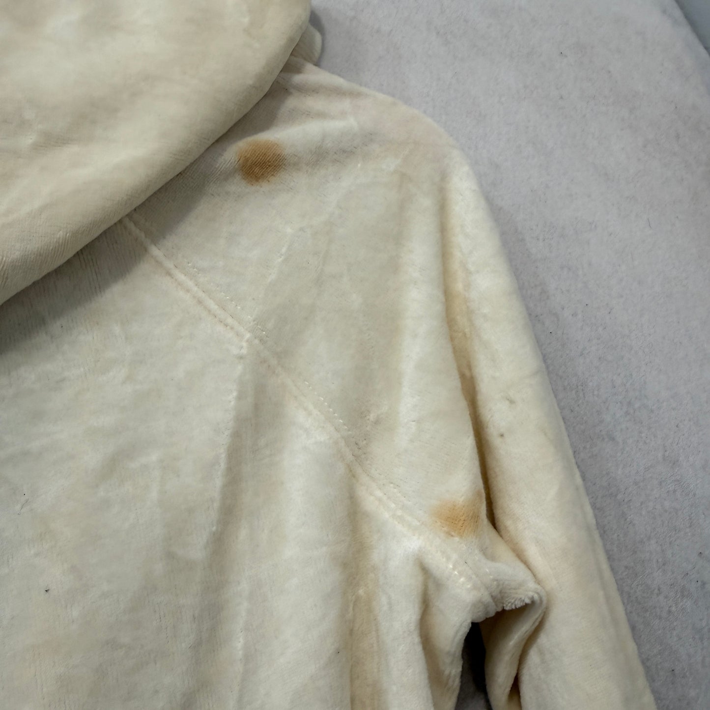 Juicy Couture Women's Cream Velour Zip-Up Hoodie Pockets Gold Chain Trim Size P
