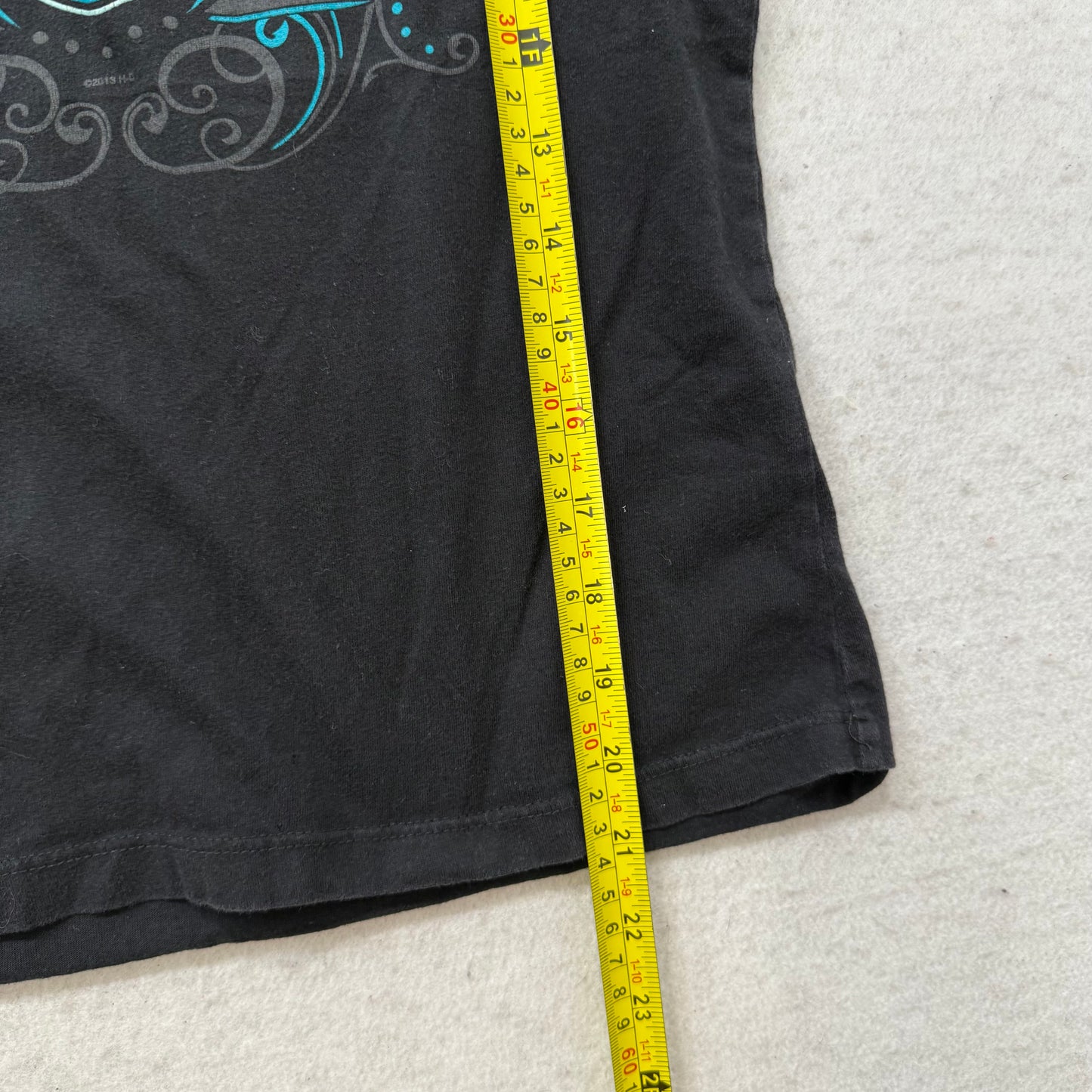 Harley-Davidson Women's T-Shirt Shredded Short Sleeve V-Neck Wing Graphic Size L