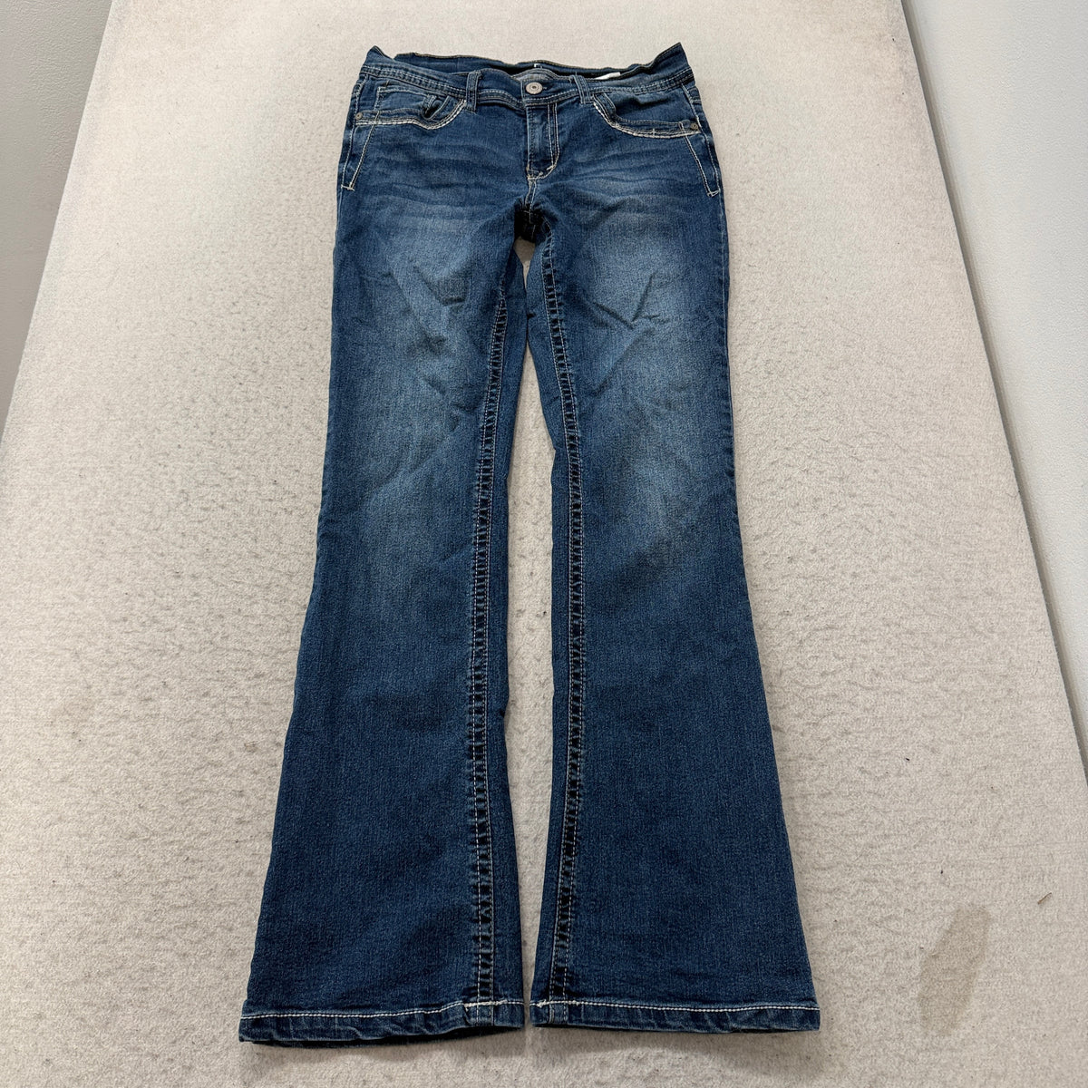 Wallflower Bootcut Jeans Women's Medium Wash Embellished Flap Pocket Size 9 photo 1