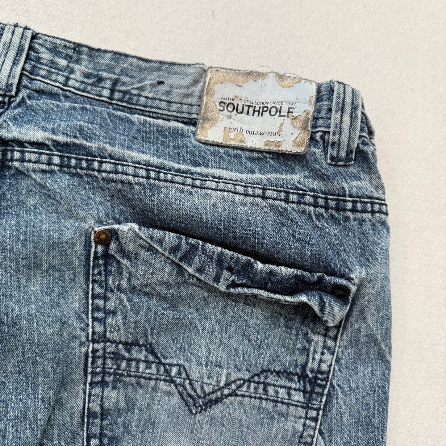 Southpole Men's Acid Wash Blue Denim Relaxed Fit Baggy Distressed Jeans Size 38