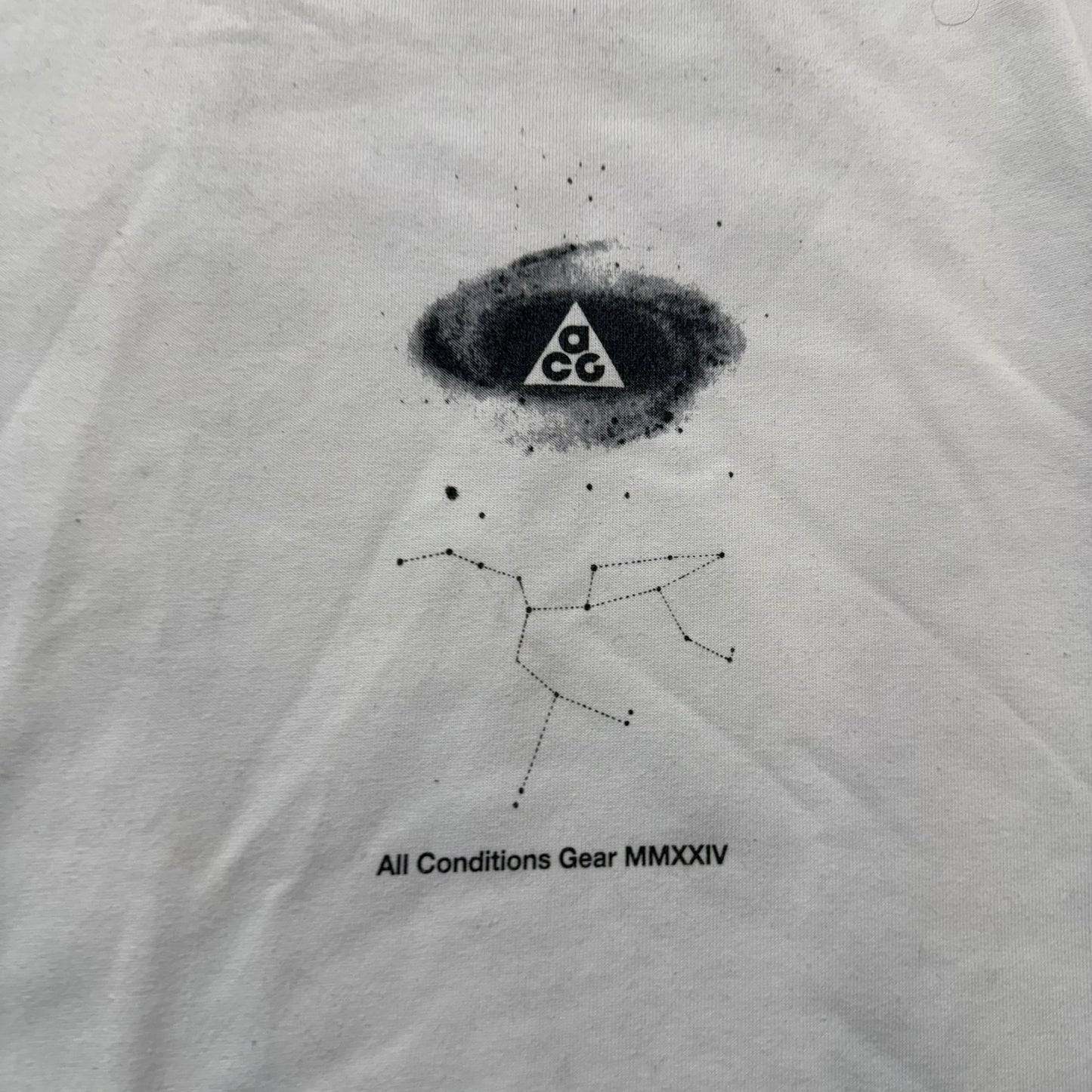 Nike ACG Men's White Cotton Dri-FIT Galaxy T-Shirt Short Sleeves Graphic Size XL