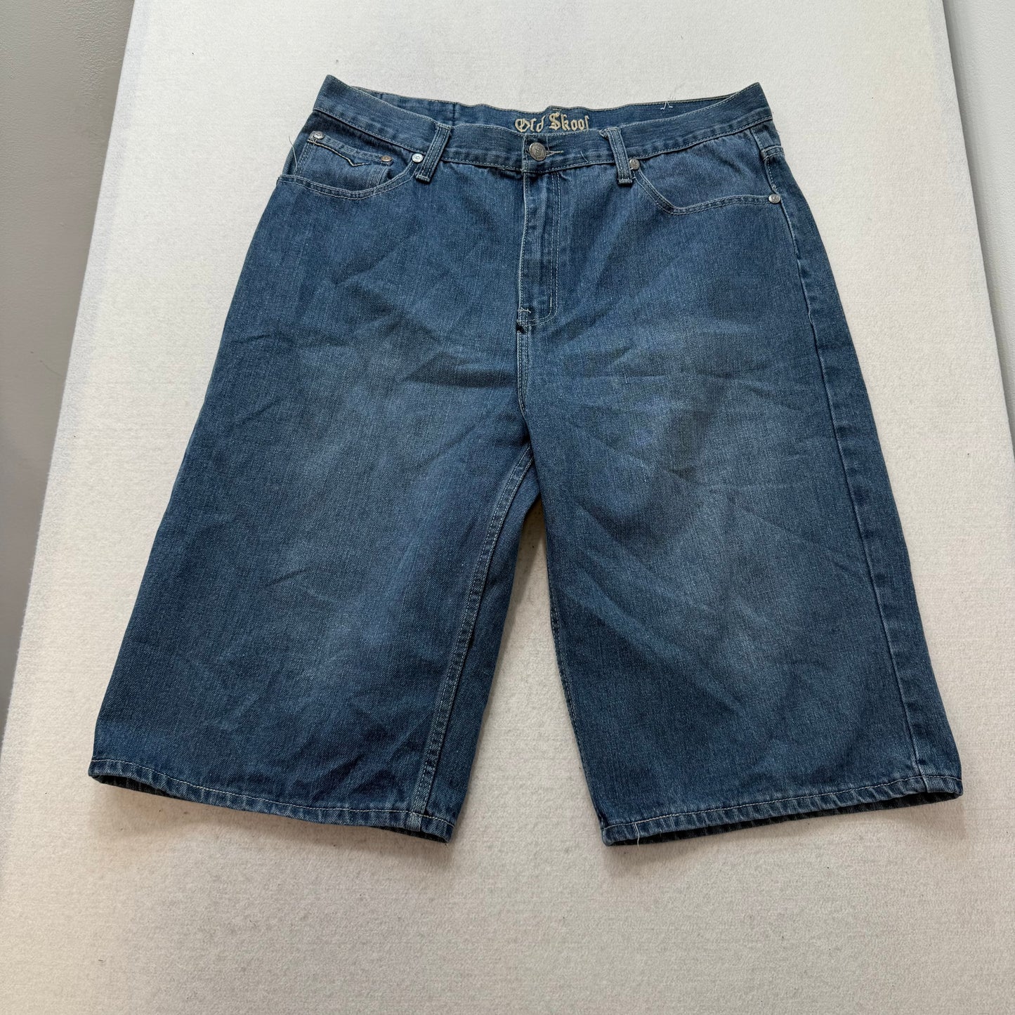 Old Skool Men's Medium Wash Blue Denim Straight Leg Shorts Streetwear Size 40