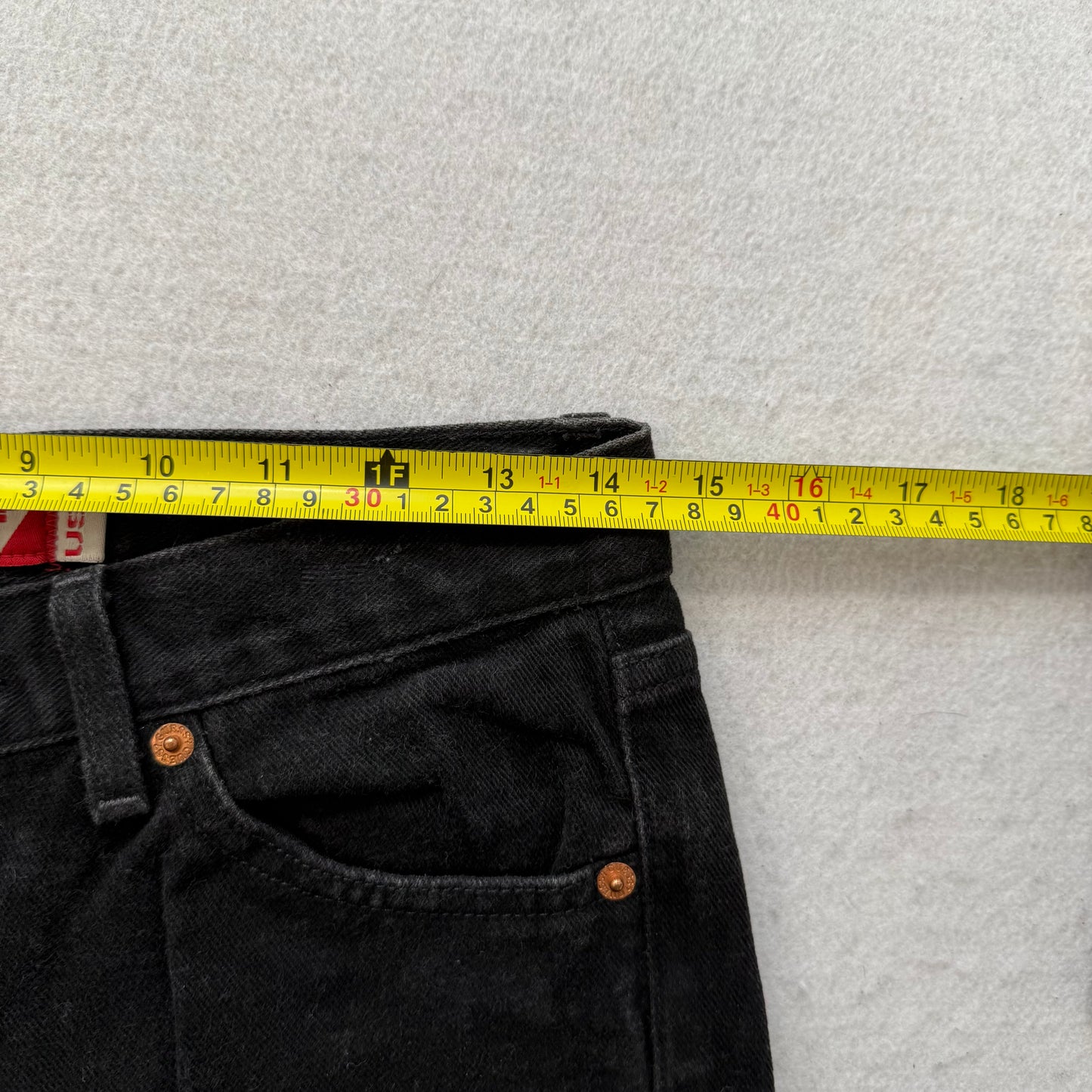 Guess Jeans Women's Solid Black Denim Bootcut Jeans Y2K Fashion Logo Size 26
