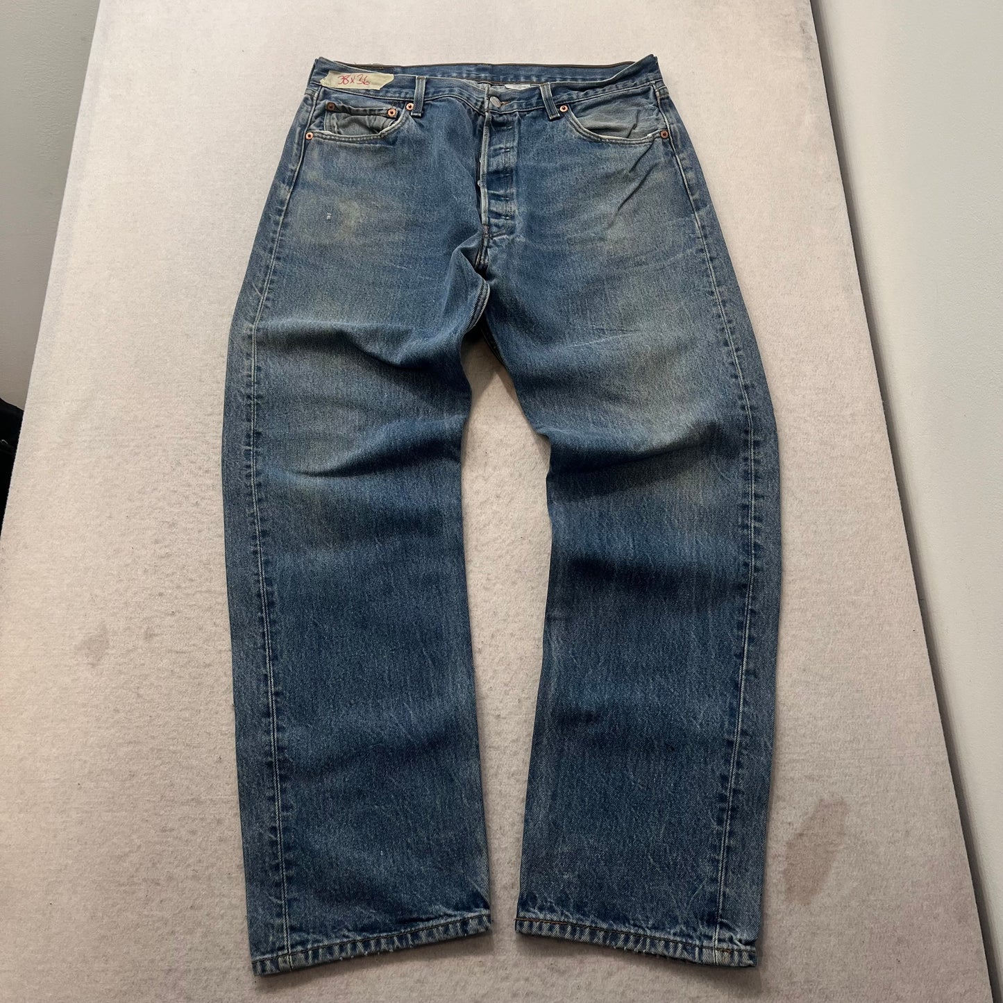 Levis