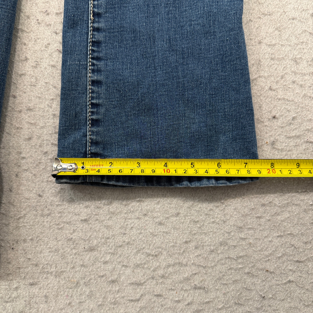 Silver Diva Women's Blue Denim Flare Jeans Cross Rhinestone Back Pockets Size 5
