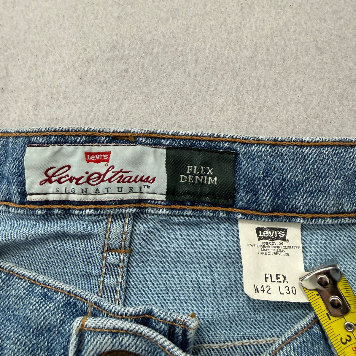 Levis Signature Flex Denim Medium Wash Jeans Size 42x30 photo 3