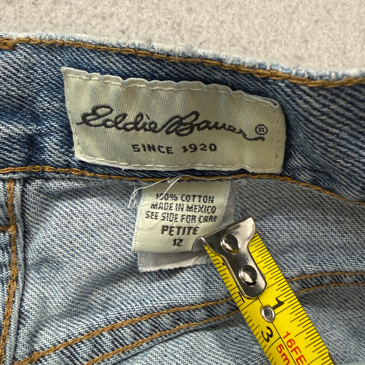 Eddie Bauer Vintage Petite Relaxed Light Wash Jeans Size 12 photo 3