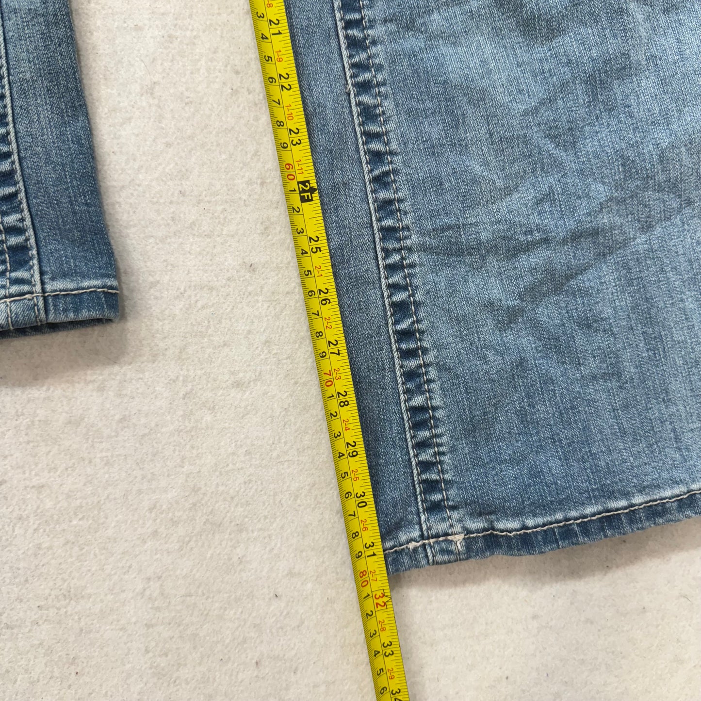 Seven7 Women's Medium Blue Denim Bootcut Jeans Embroidered Snap Pockets Size 16