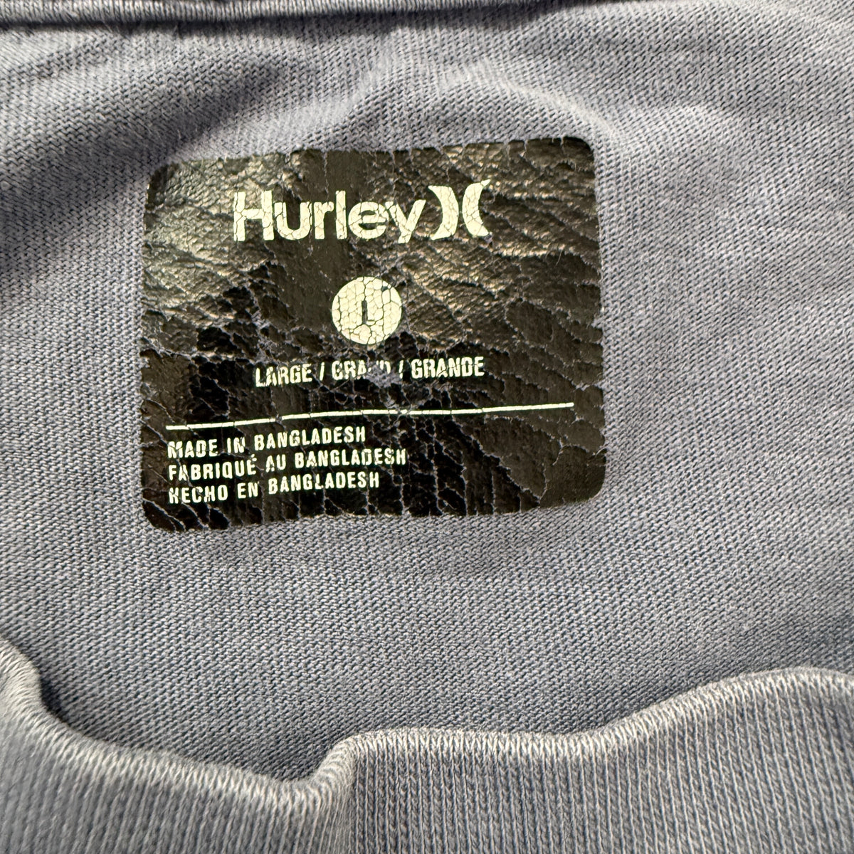 Hurley tee brand size tag L