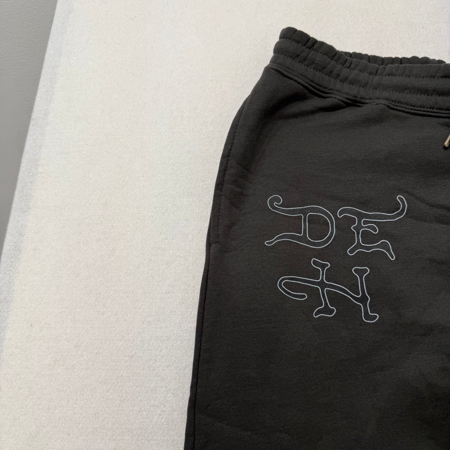 Ed Hardy Men's Black Cotton Slim Fit Sweatpants Panther Eagle Graphic Size L