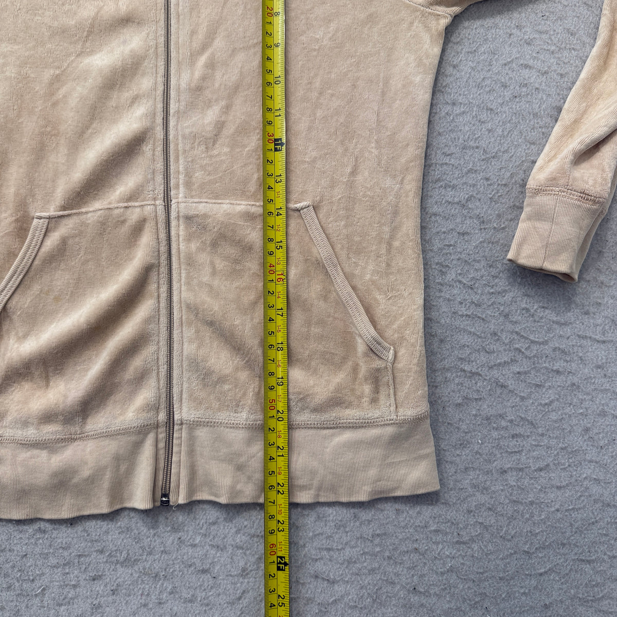Juicy Couture Women's Beige Velour Zip-Up Hoodie Loungewear Pockets Y2K Size M